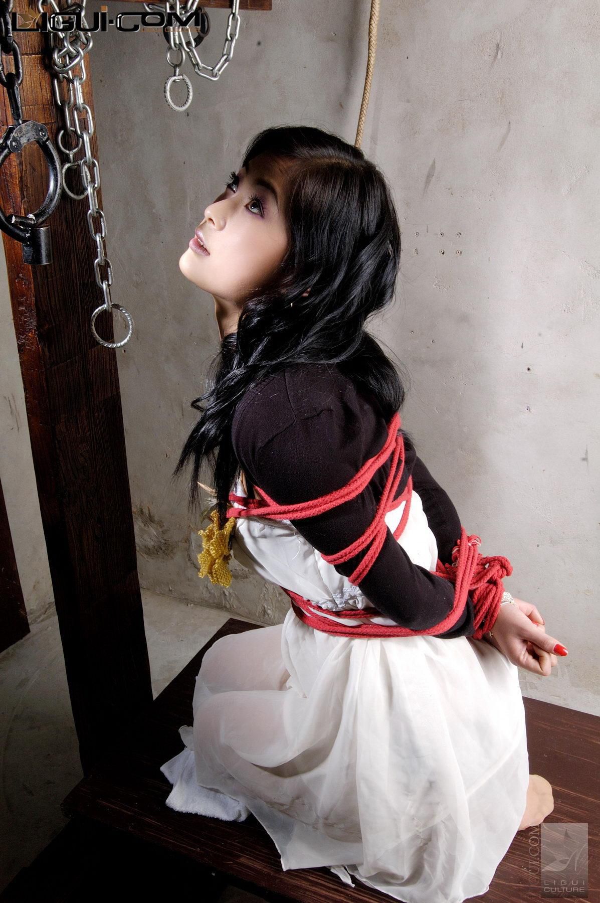 Model Saya《红绳捆绑》美腿玉足写真图片-图6
