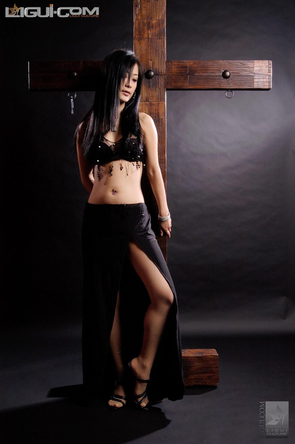 Model Saya《十字架的绳艺捆绑》 丝足写真图片-图13