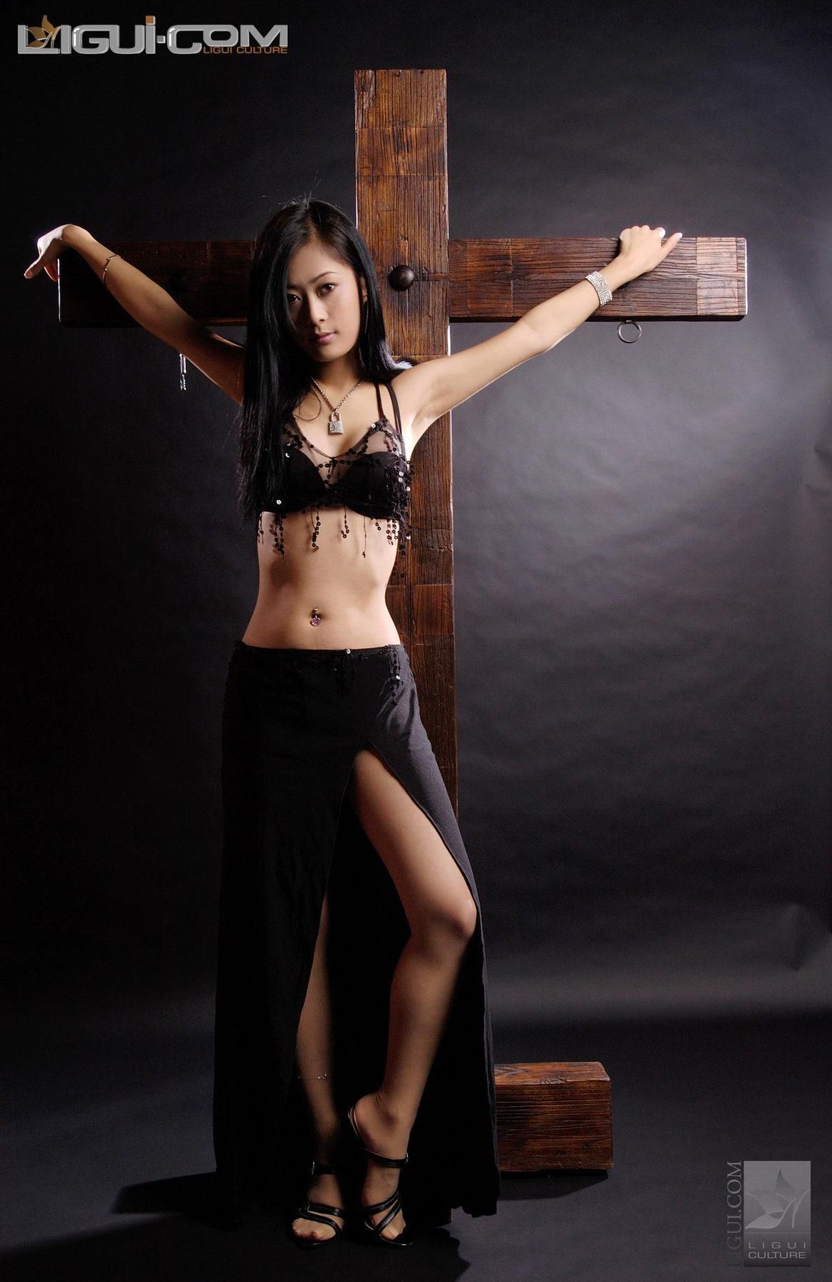 Model Saya《十字架的绳艺捆绑》 丝足写真图片-图15