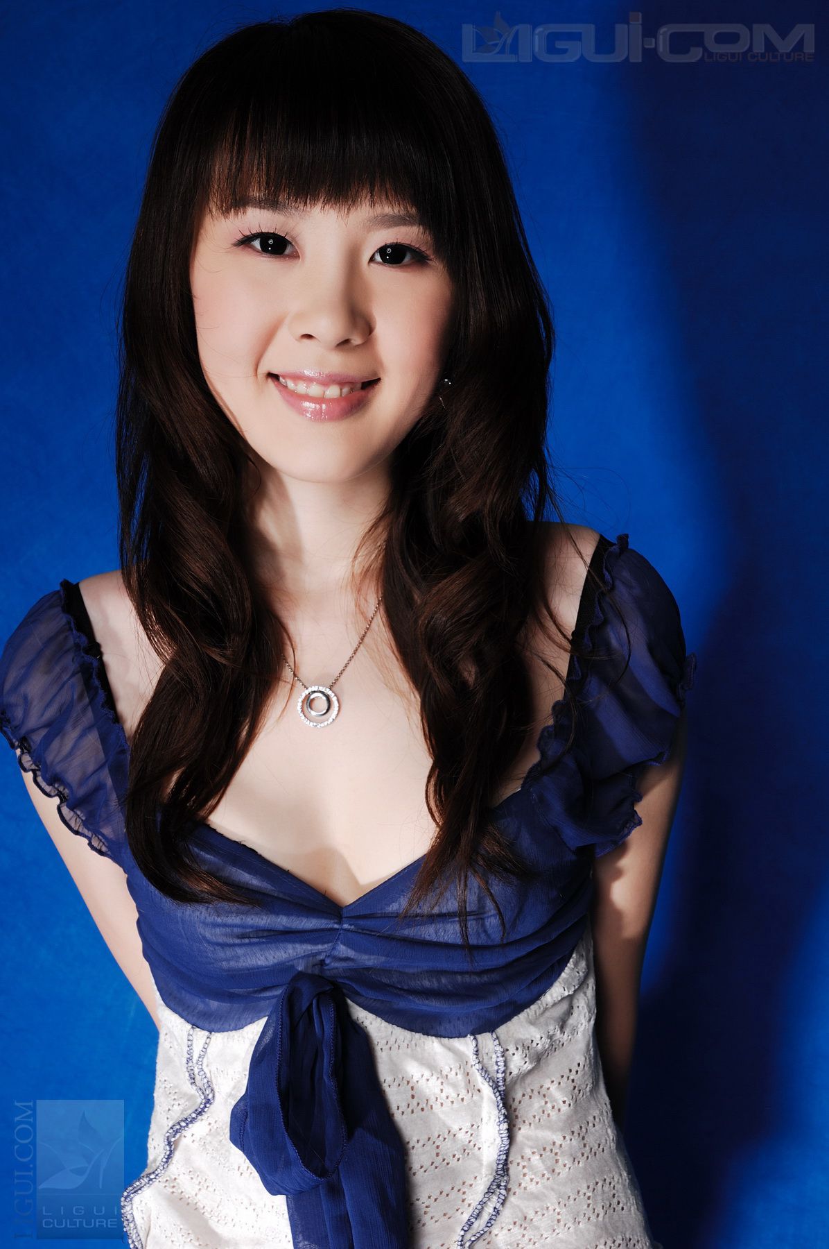 Model 菲菲《白丝、灰丝、丝丝噬魂》  丝足写真图片-图12