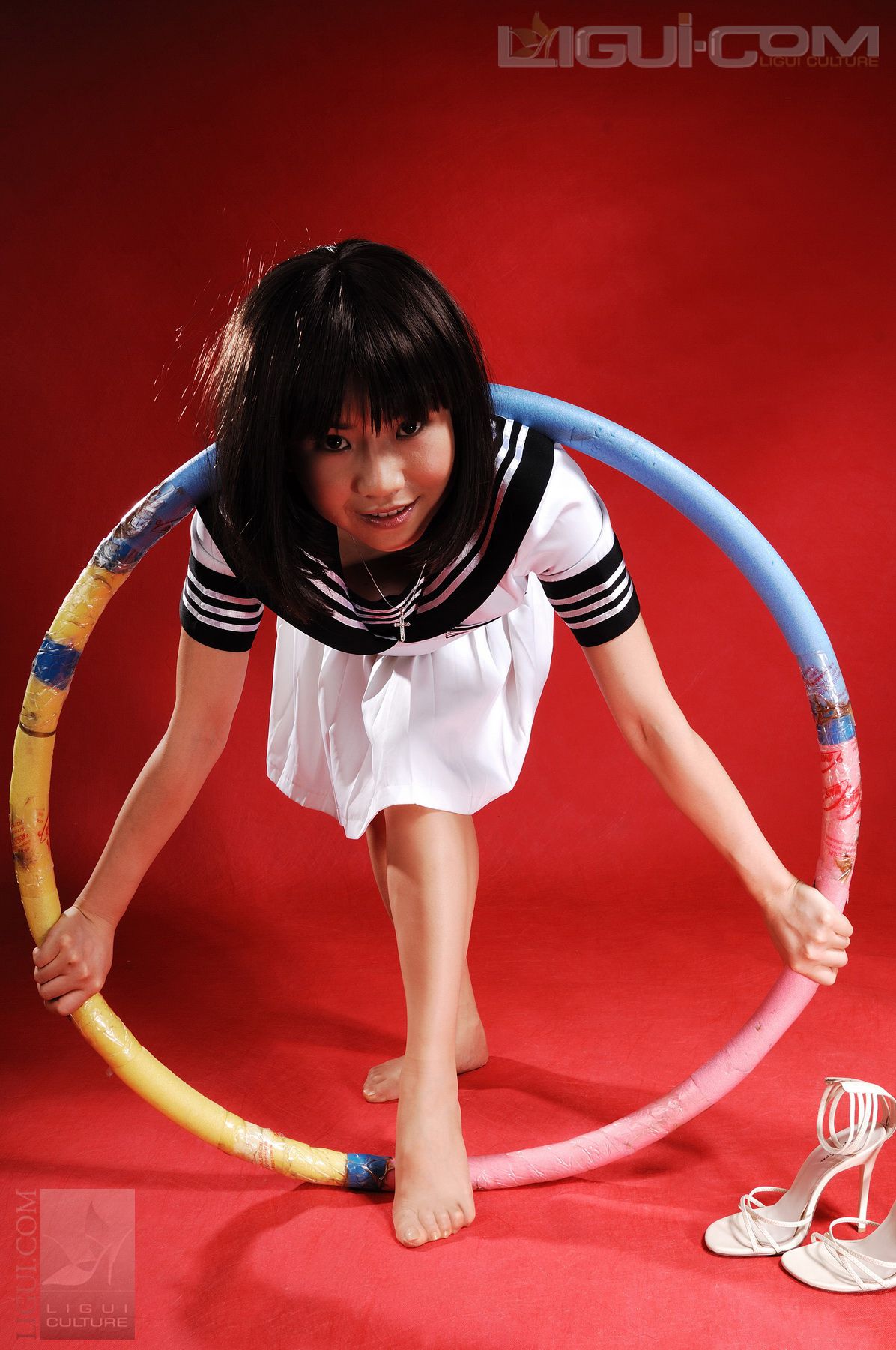 Model 由美《可爱学生妹锻炼时秀丝袜》  丝足写真图片-图17