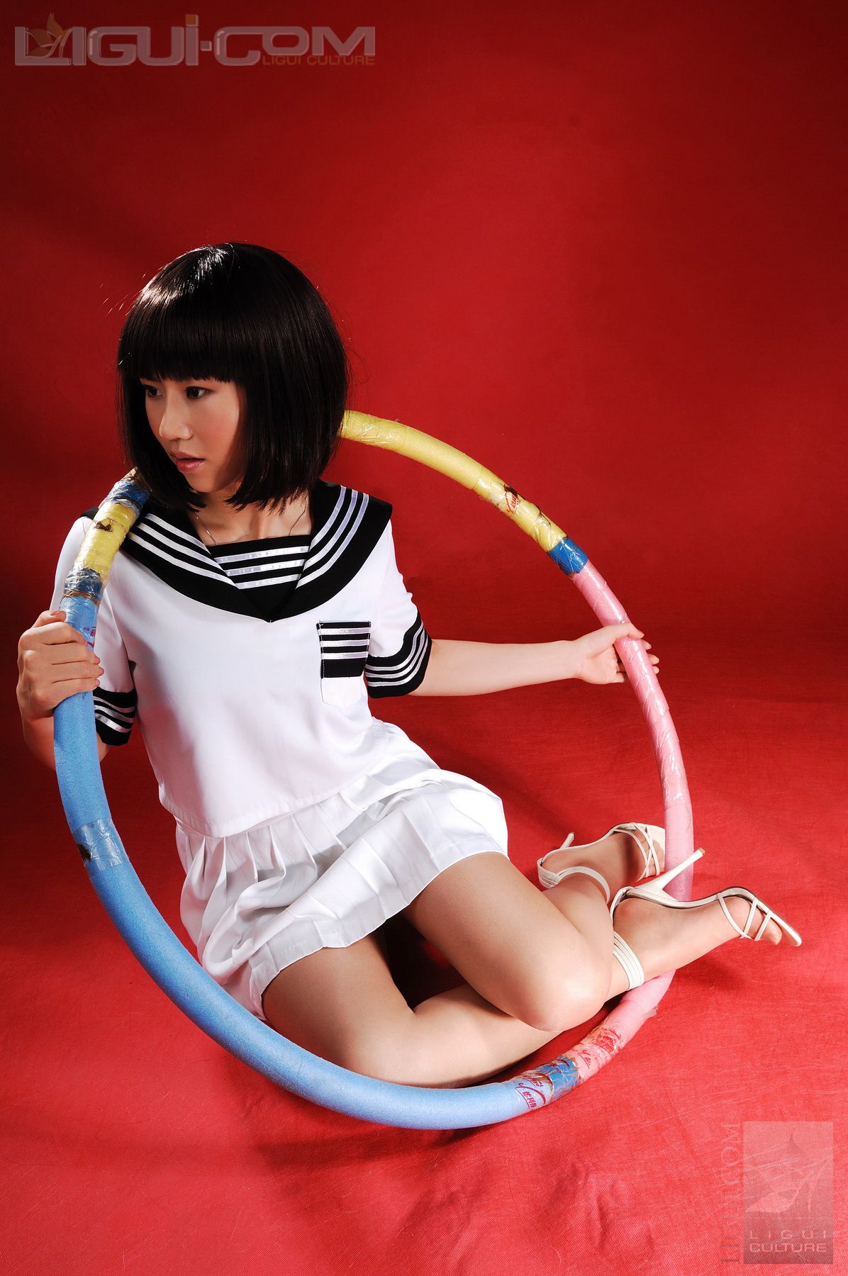 Model 由美《可爱学生妹锻炼时秀丝袜》  丝足写真图片-图23