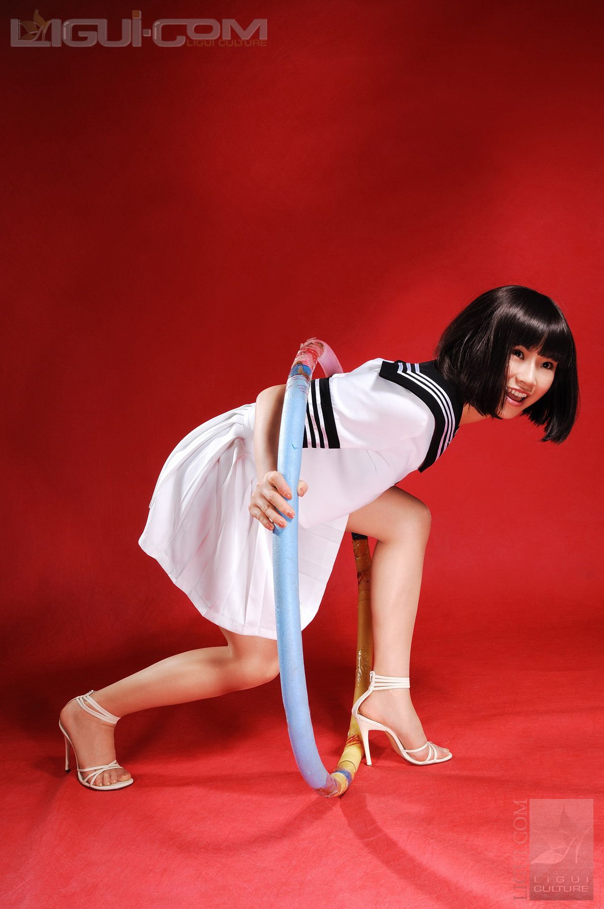 Model 由美《可爱学生妹锻炼时秀丝袜》  丝足写真图片-图3