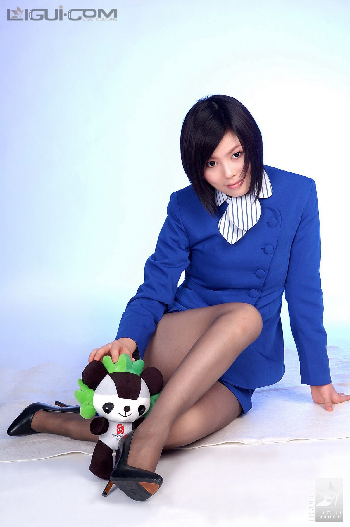 Model 慕子《高跟美丝空姐之福娃女王之恋》  丝足写真图片-图10