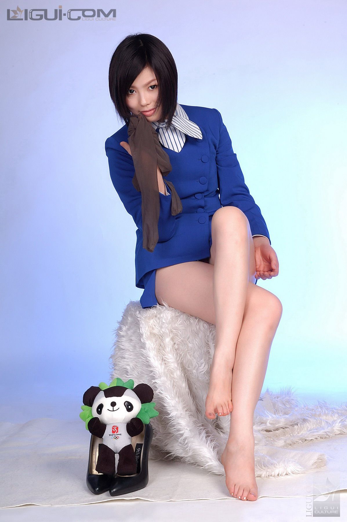 Model 慕子《高跟美丝空姐之福娃女王之恋》  丝足写真图片-图27