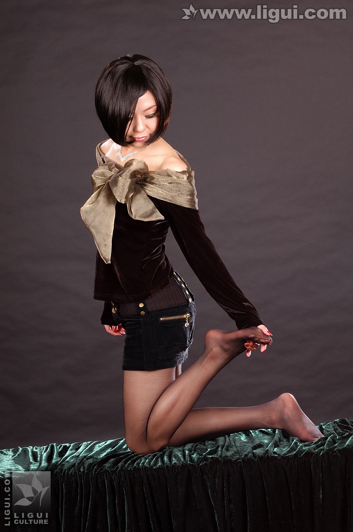 Model 冰清《黑丝熟女诱惑》  丝足写真图片-图10