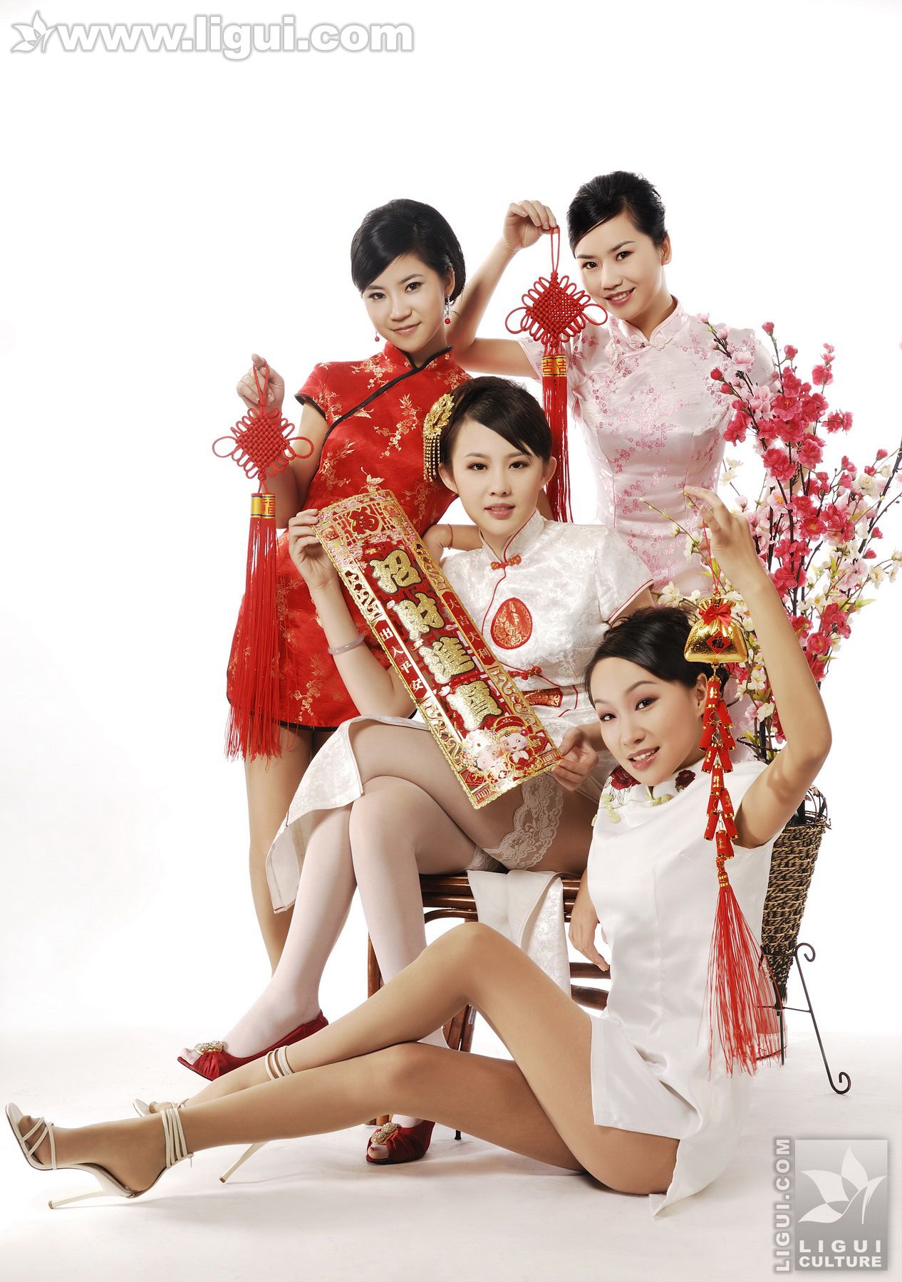 《丽柜模特这里给您拜年了》 新年特刊丝足写真图片-图12
