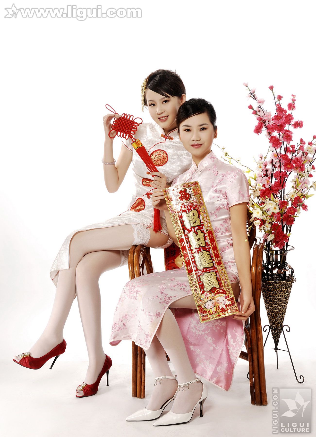 《丽柜模特这里给您拜年了》 新年特刊丝足写真图片-图17