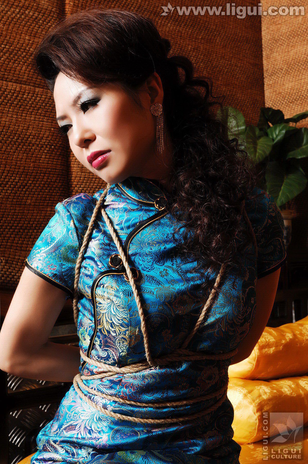 Model 冰清《东方少妇挣扎中的捆绑》  丝足写真图片-图11