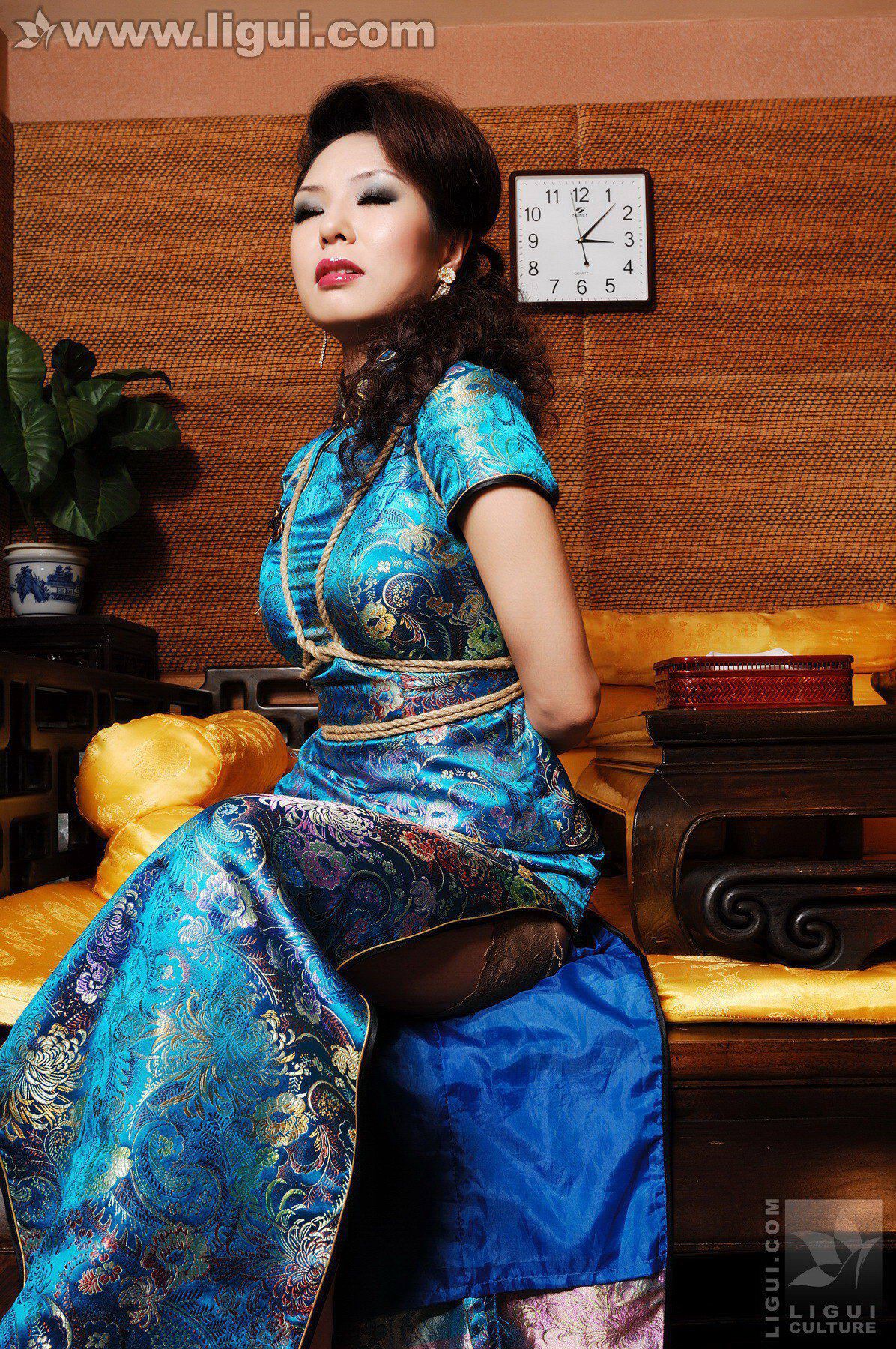 Model 冰清《东方少妇挣扎中的捆绑》  丝足写真图片-图14