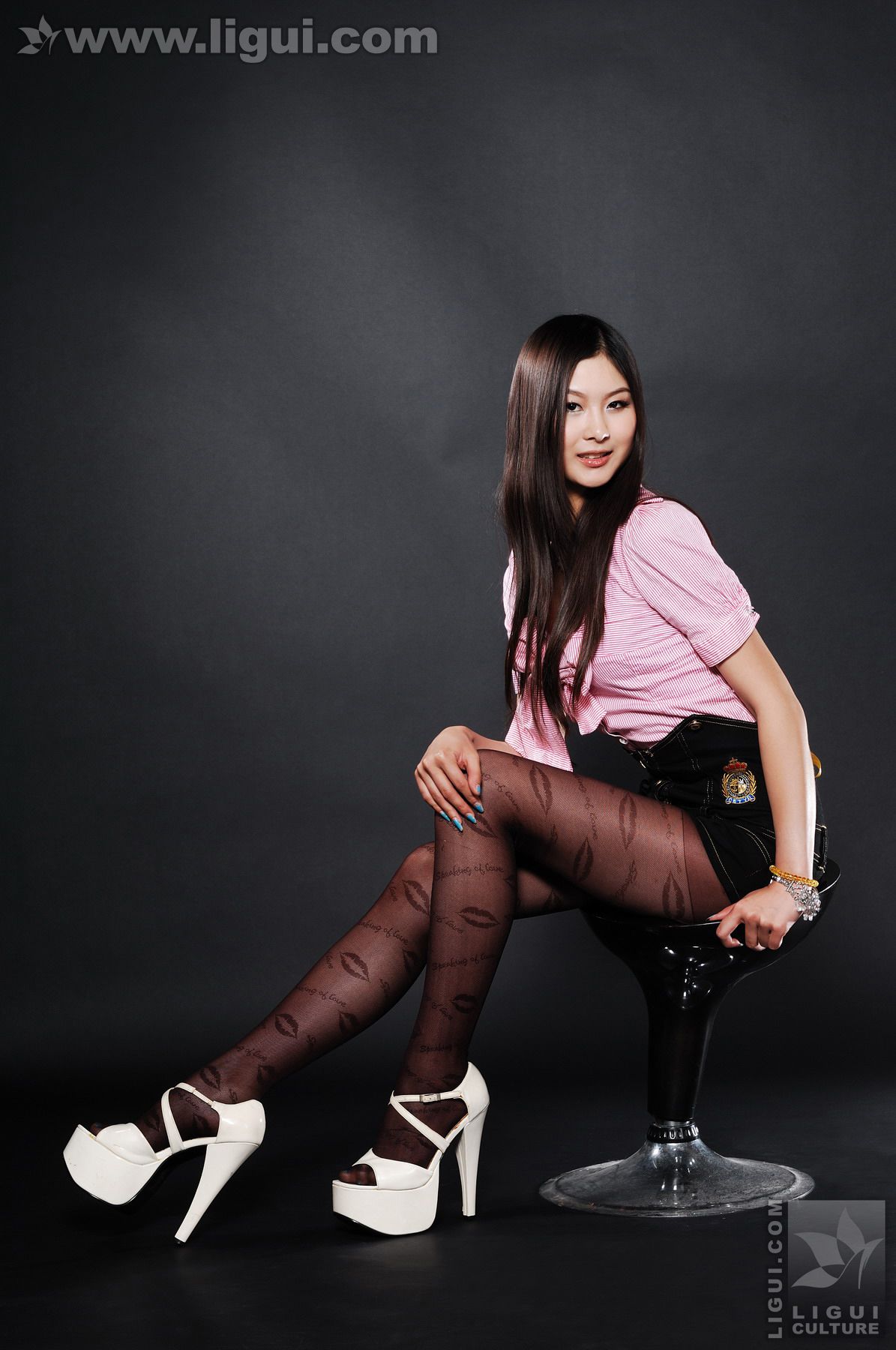 Model 孙跃《性感迷人的丝袜》  美腿玉足写真图片-图11