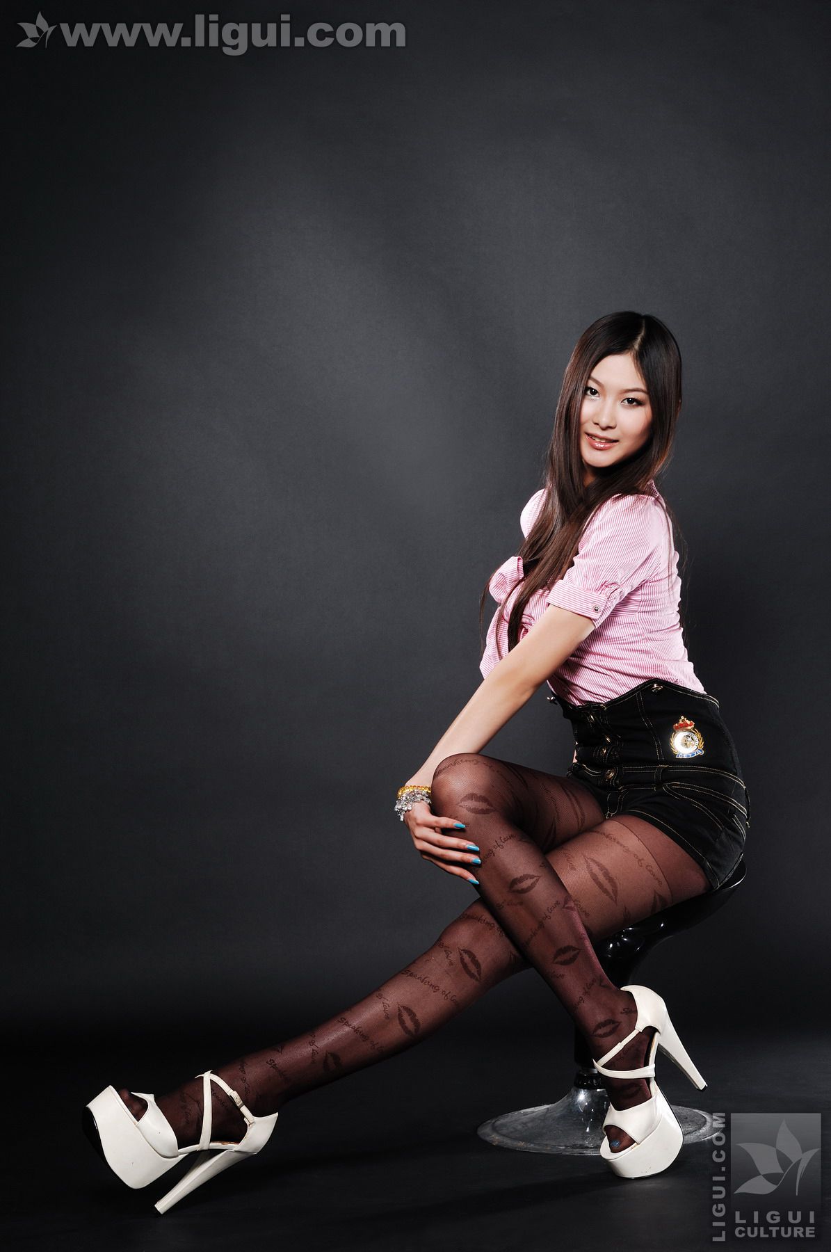 Model 孙跃《性感迷人的丝袜》  美腿玉足写真图片-图14