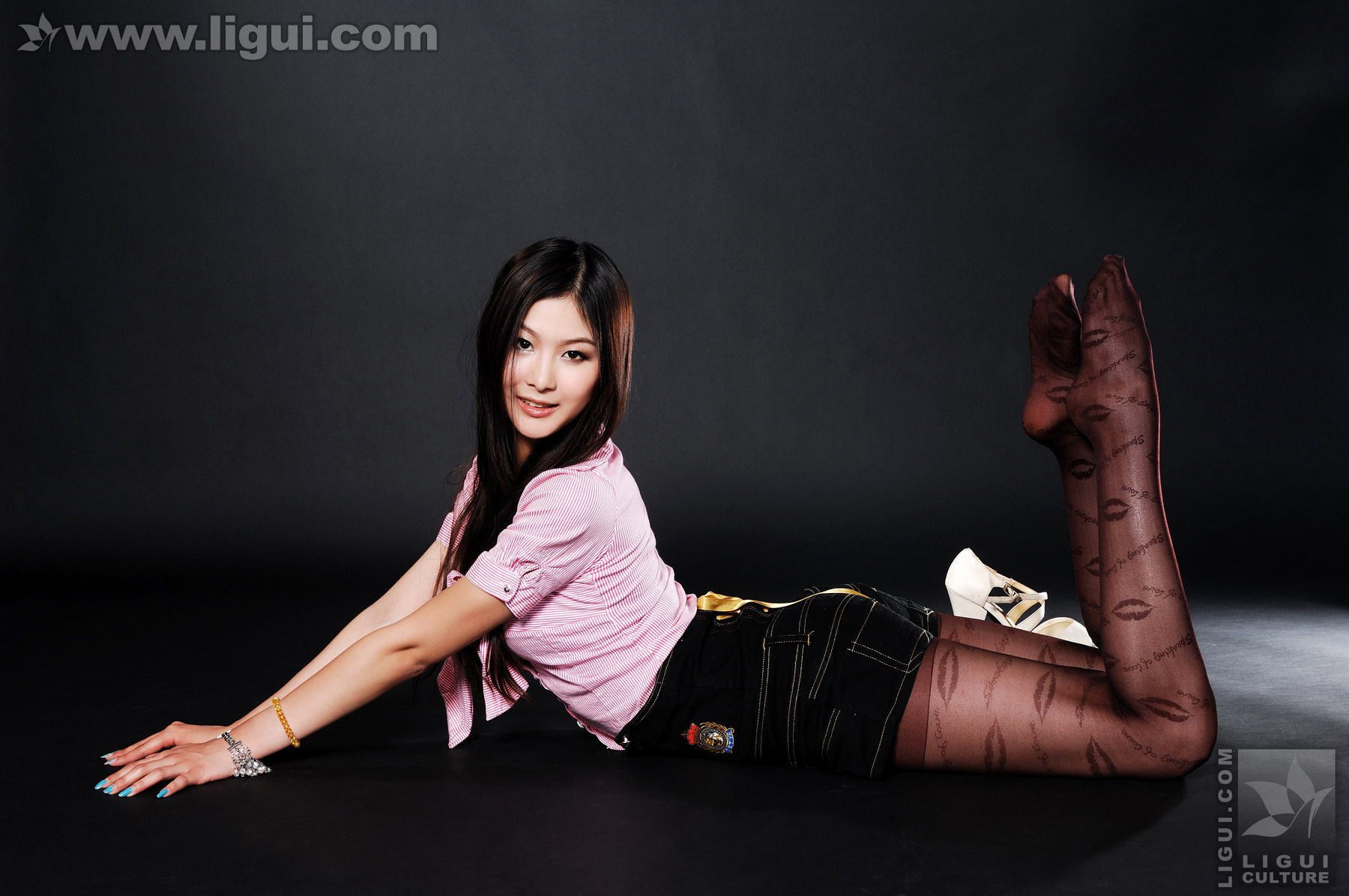 Model 孙跃《性感迷人的丝袜》  美腿玉足写真图片-图45