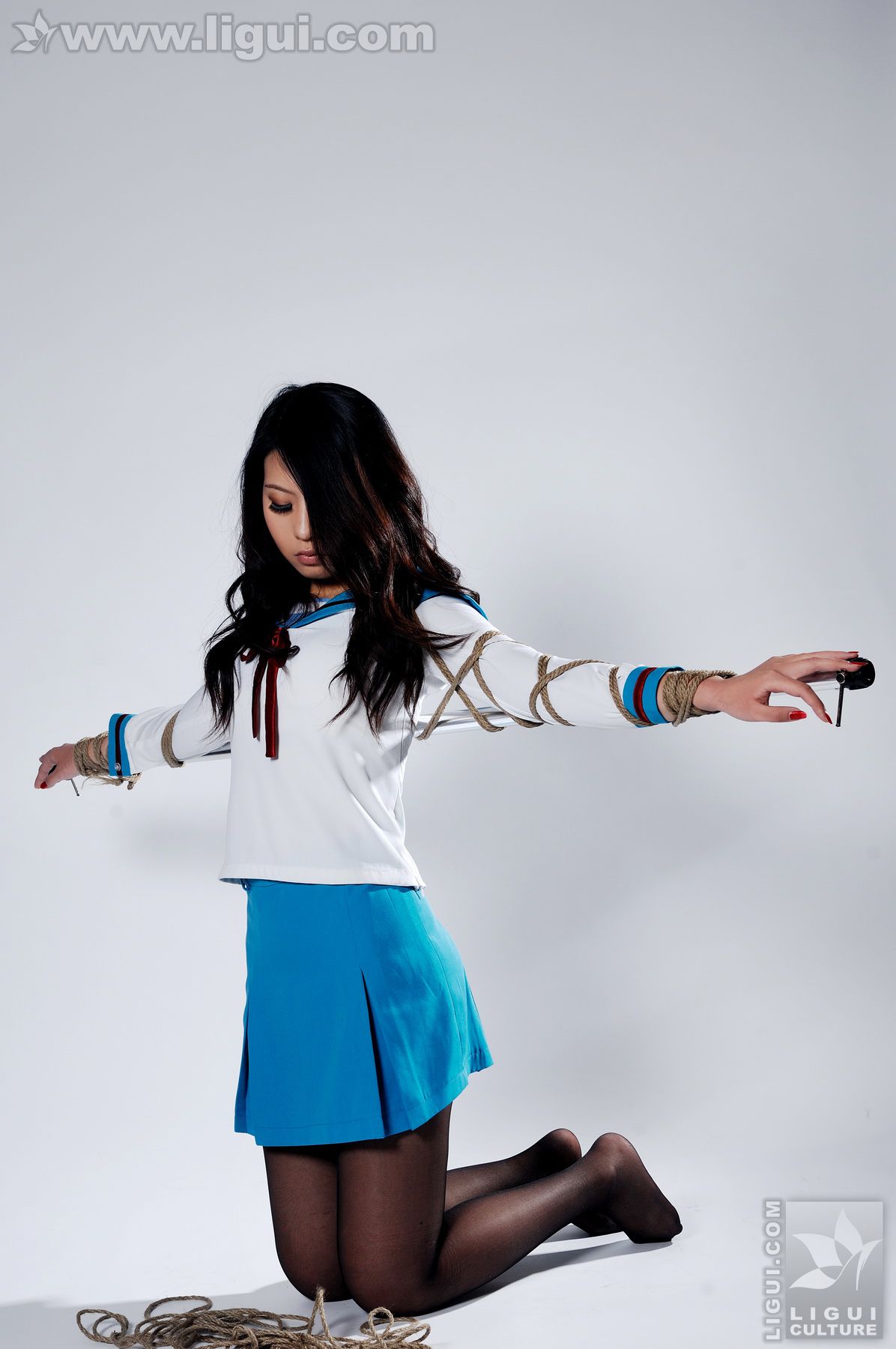 Model 幽幽《海军制服黑丝捆绑》  美腿玉足写真图片-图30