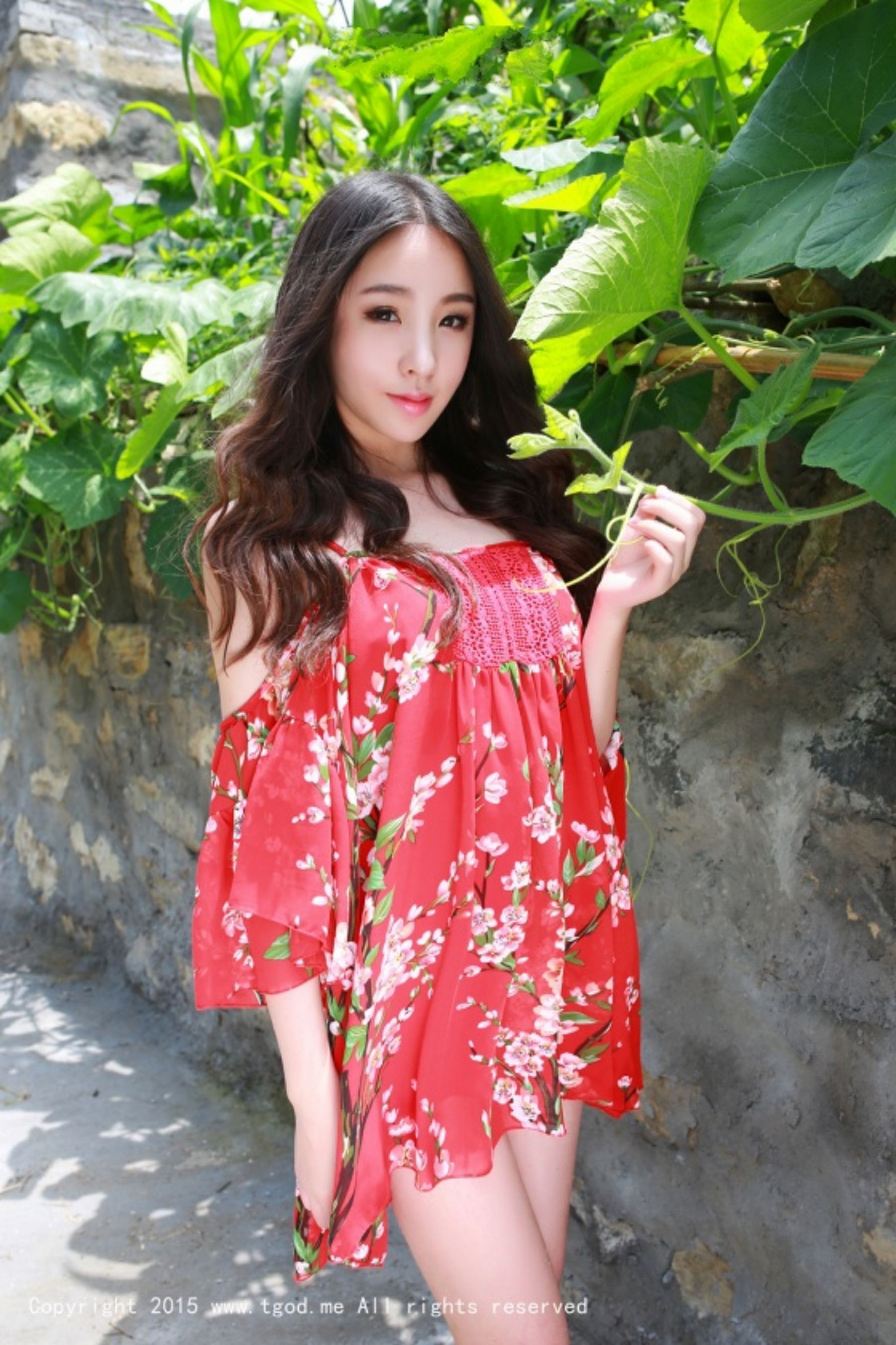 俏皮邻家姑娘梓萱Crystal《清新小溪》  写真集-图26