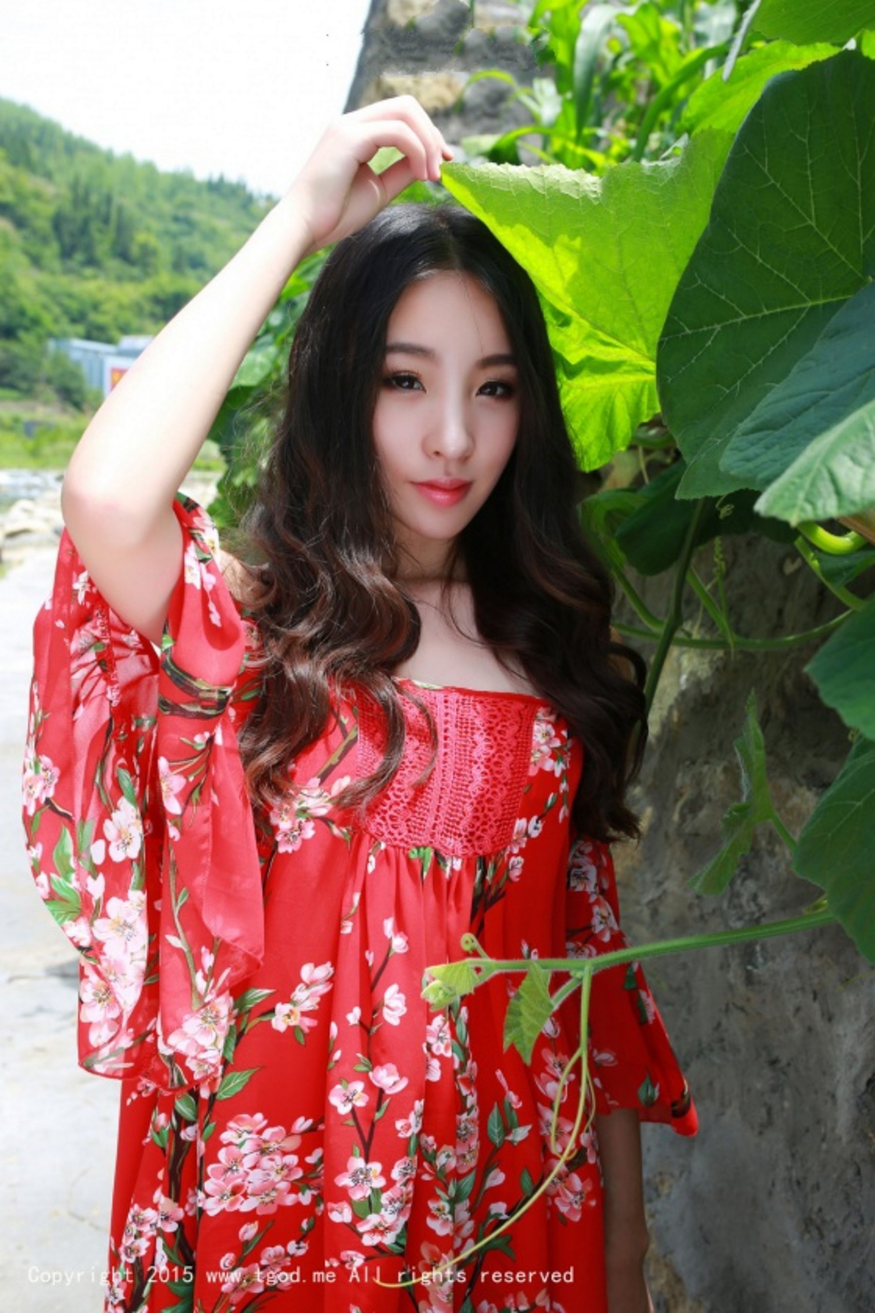 俏皮邻家姑娘梓萱Crystal《清新小溪》  写真集-图28