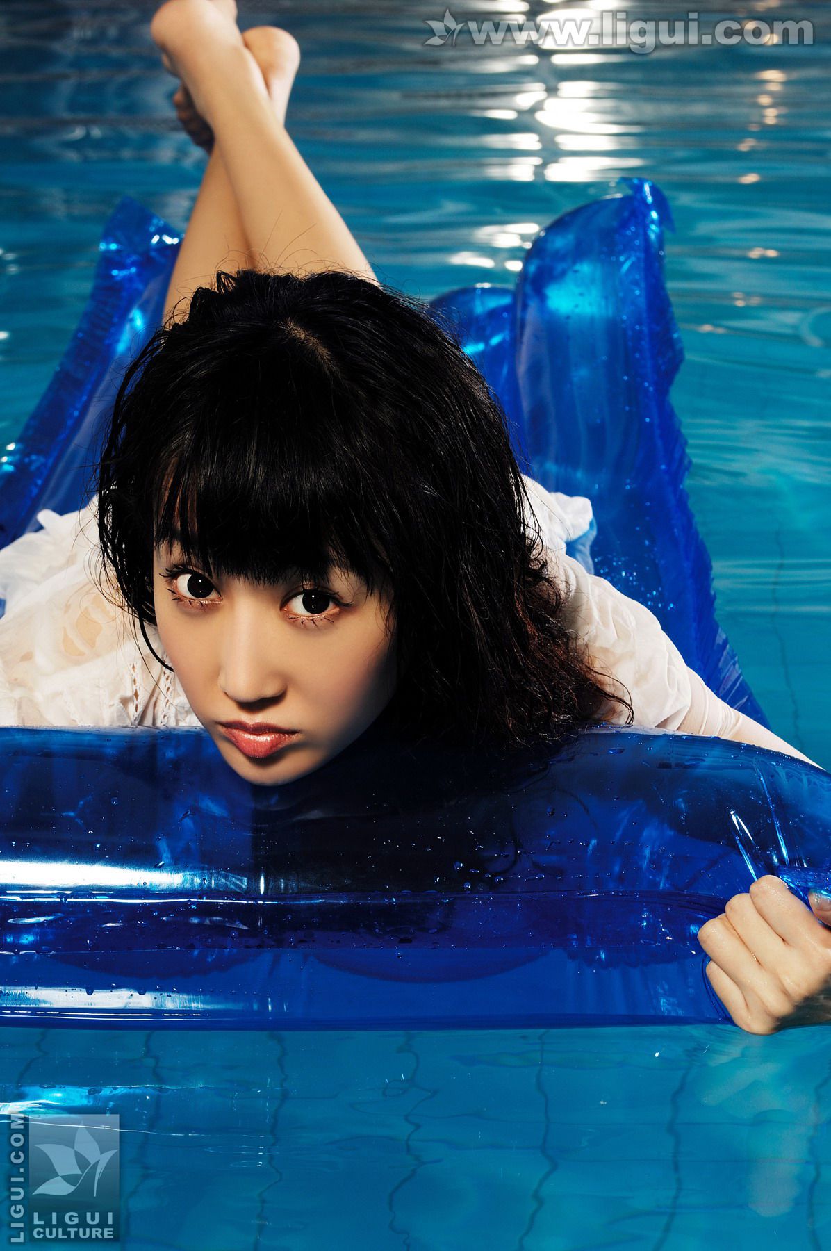 Model 程海伦《美轮美奂风姿乍现》  美腿玉足写真图片-图103