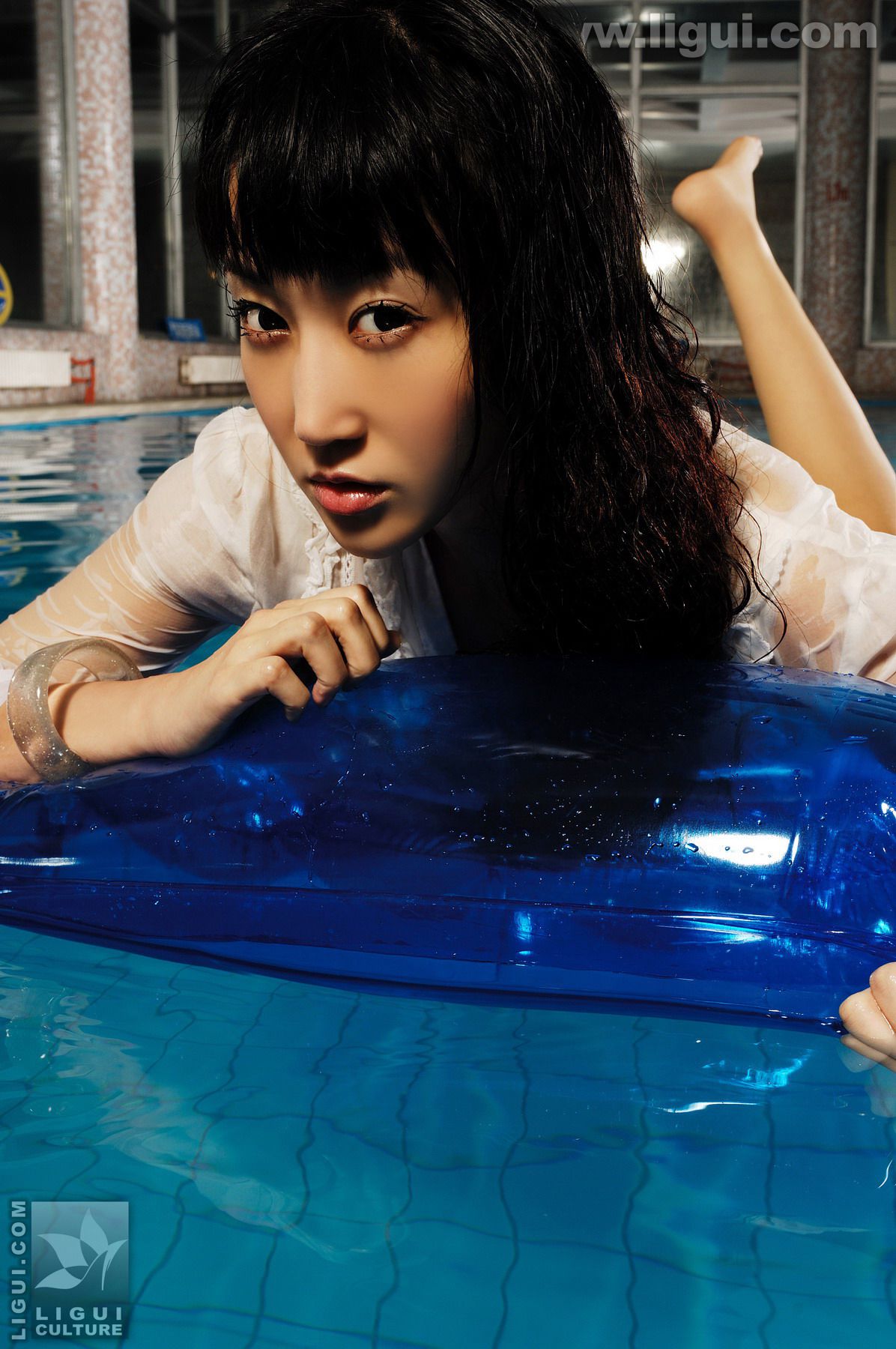 Model 程海伦《美轮美奂风姿乍现》  美腿玉足写真图片-图109