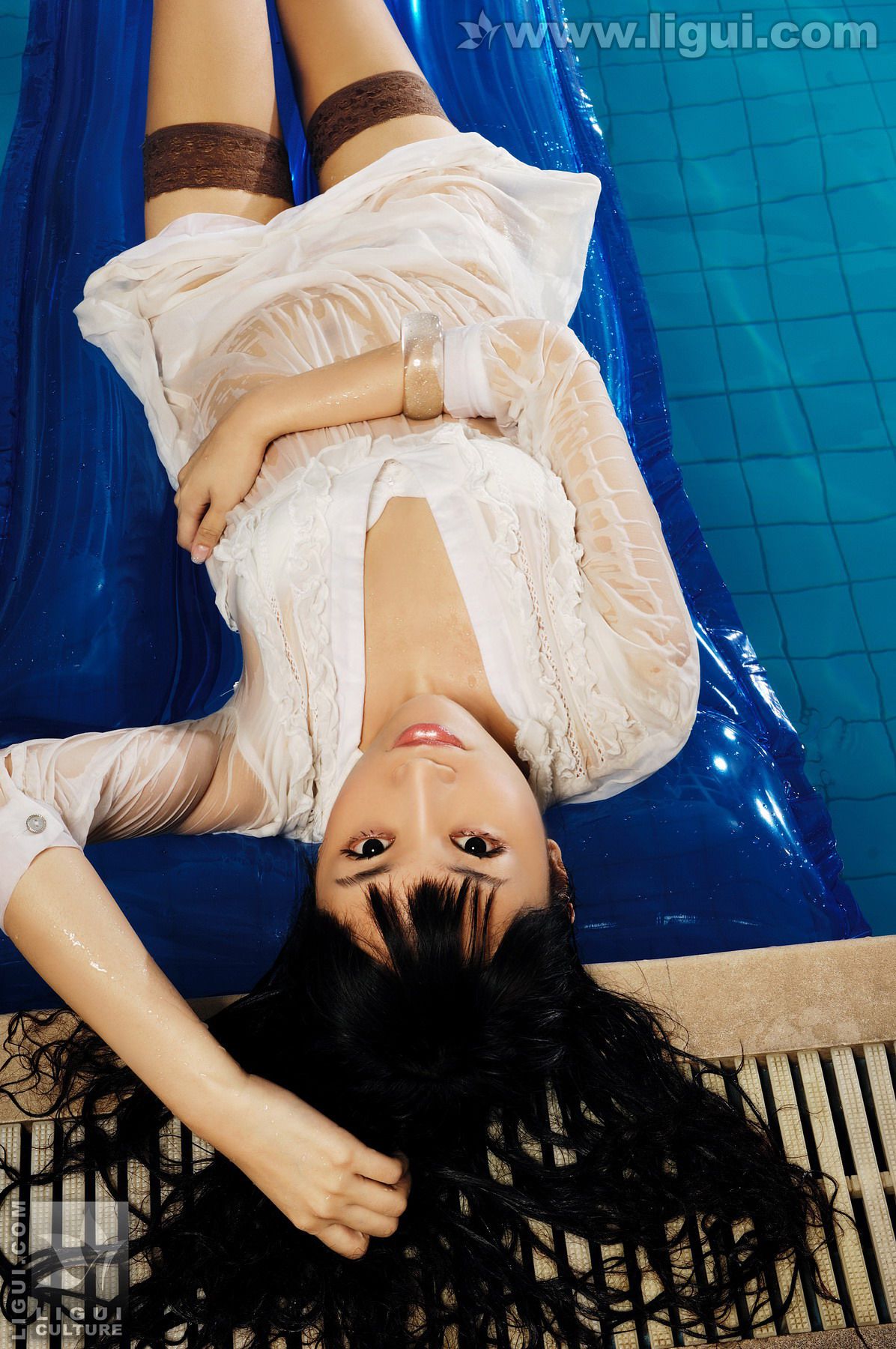 Model 程海伦《美轮美奂风姿乍现》  美腿玉足写真图片-图118