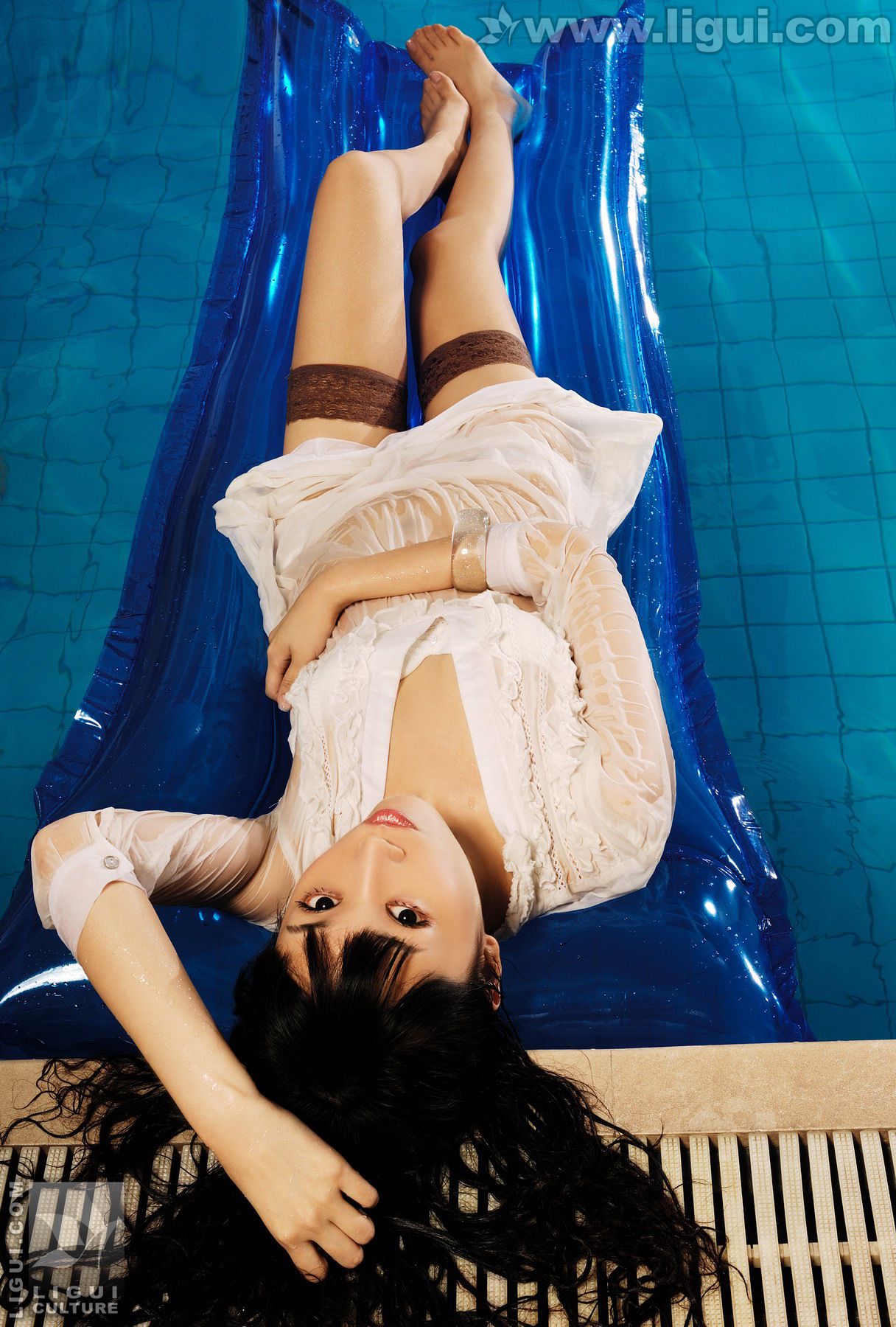 Model 程海伦《美轮美奂风姿乍现》  美腿玉足写真图片-图119