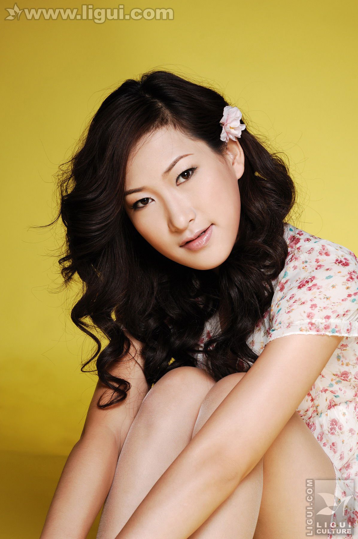 Model 婷婷《迷人风情之甜蜜蜜》  美腿玉足写真图片-图13