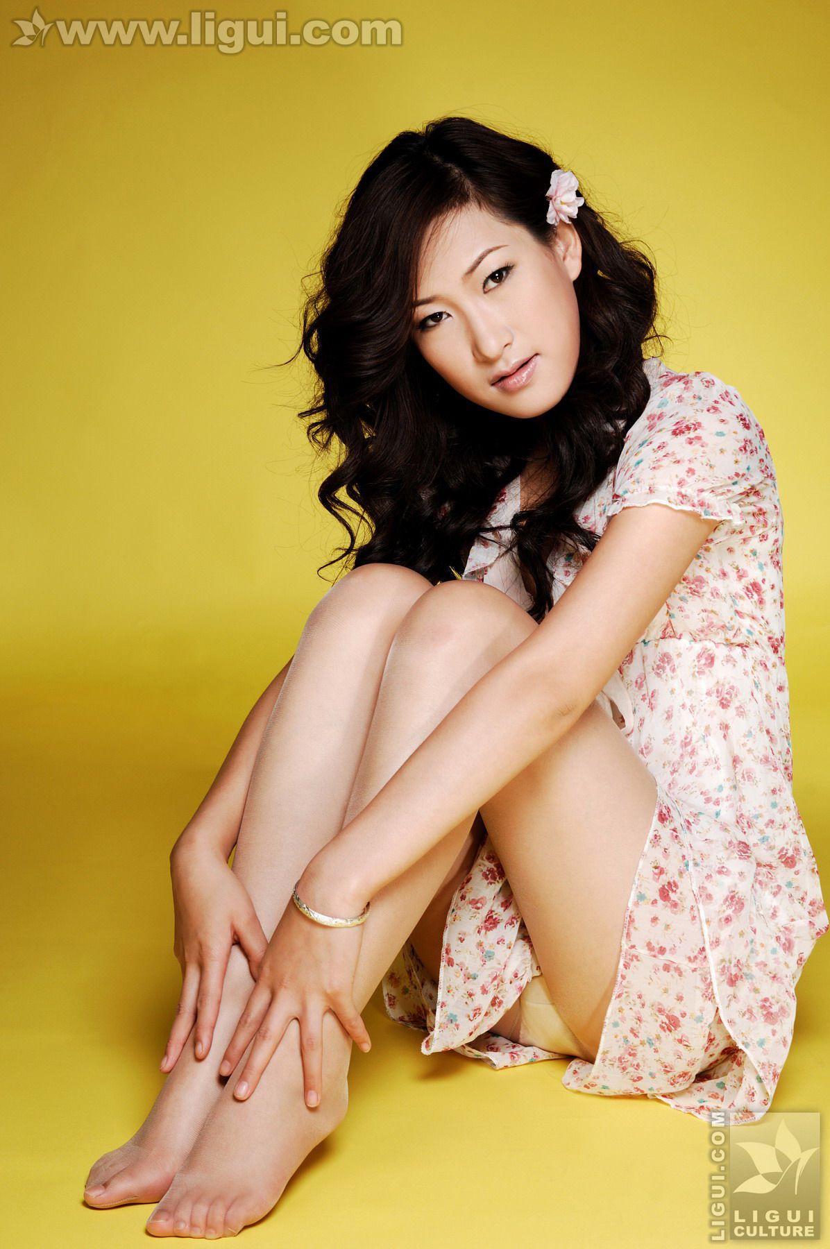 Model 婷婷《迷人风情之甜蜜蜜》  美腿玉足写真图片-图14