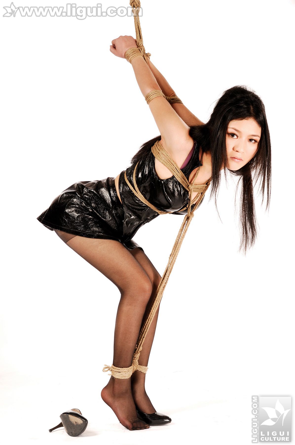 Model 英子《摩登時尚之美束新時代》  丝足写真图片-图11