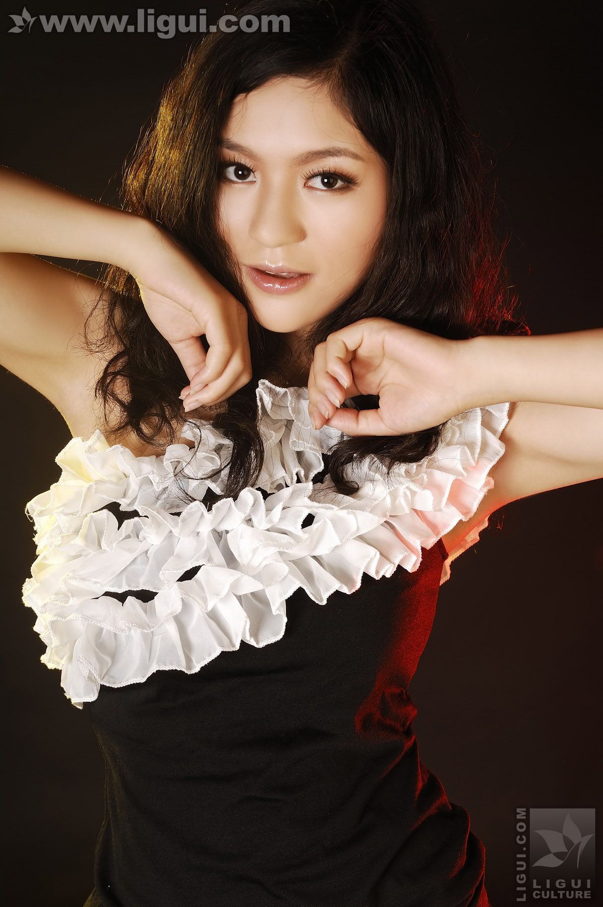 Model 英子《高貴典雅的丝襪美女》  写真图片-图16