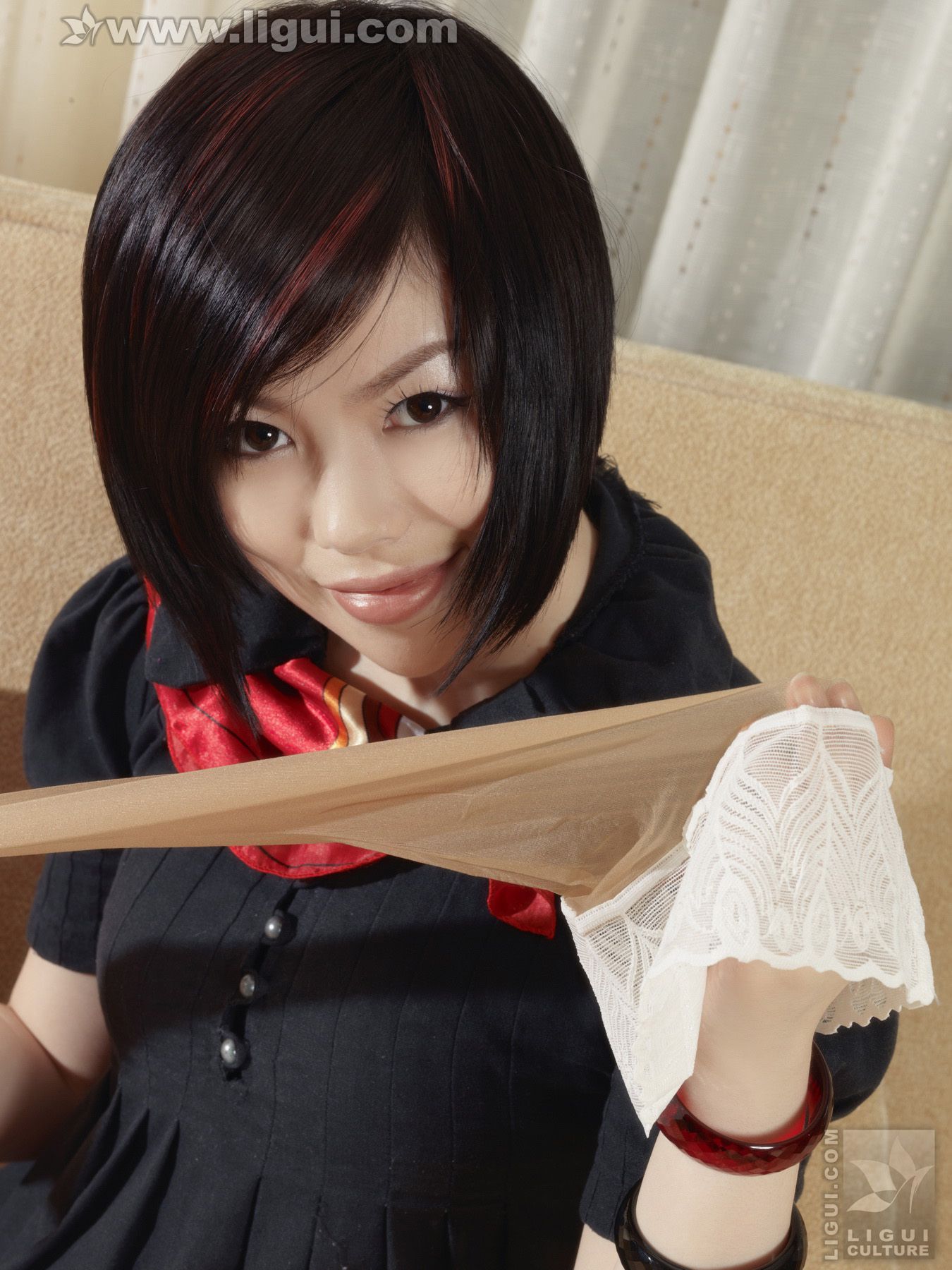 Model 慕子《经典家居中的丝袜演绎》  美腿玉足写真图片-图20