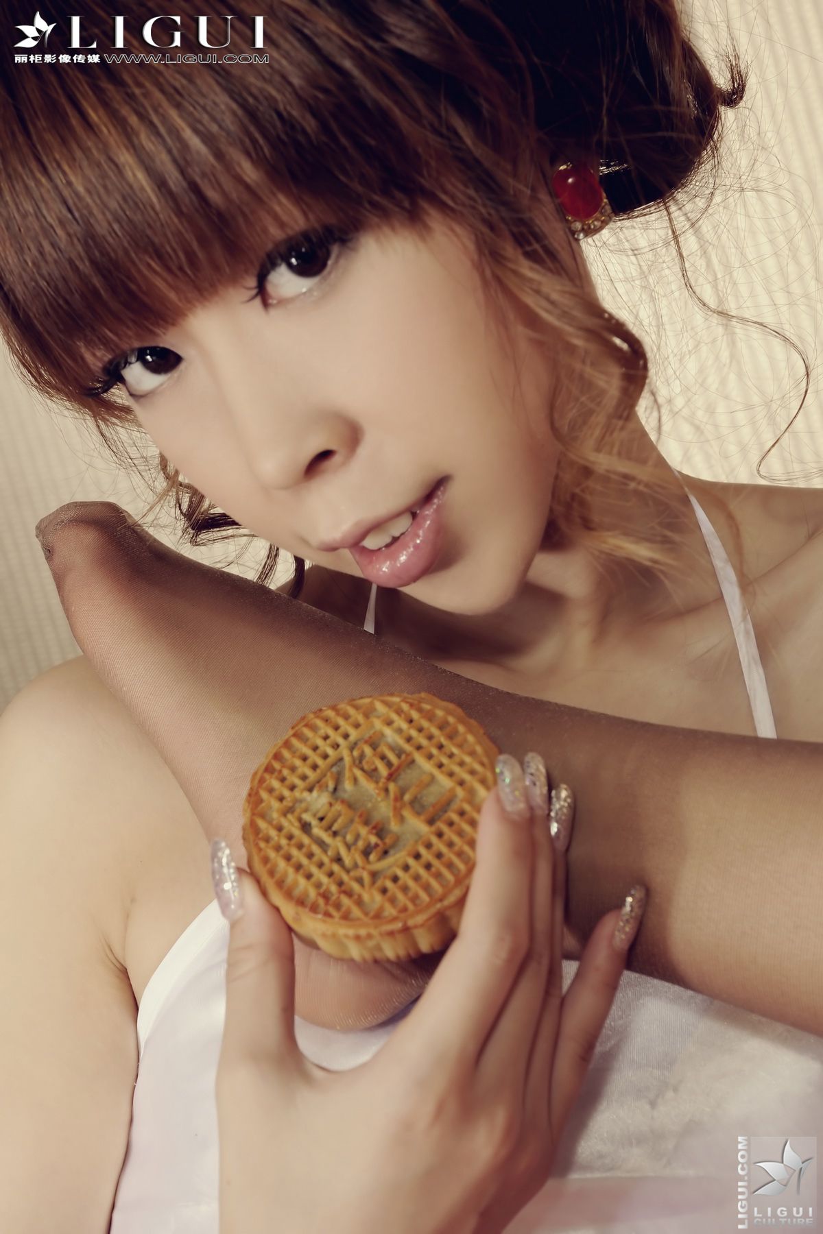 Model 英子、Vicky《中秋月儿圆》 上下合集  美腿玉足写真图片-图22