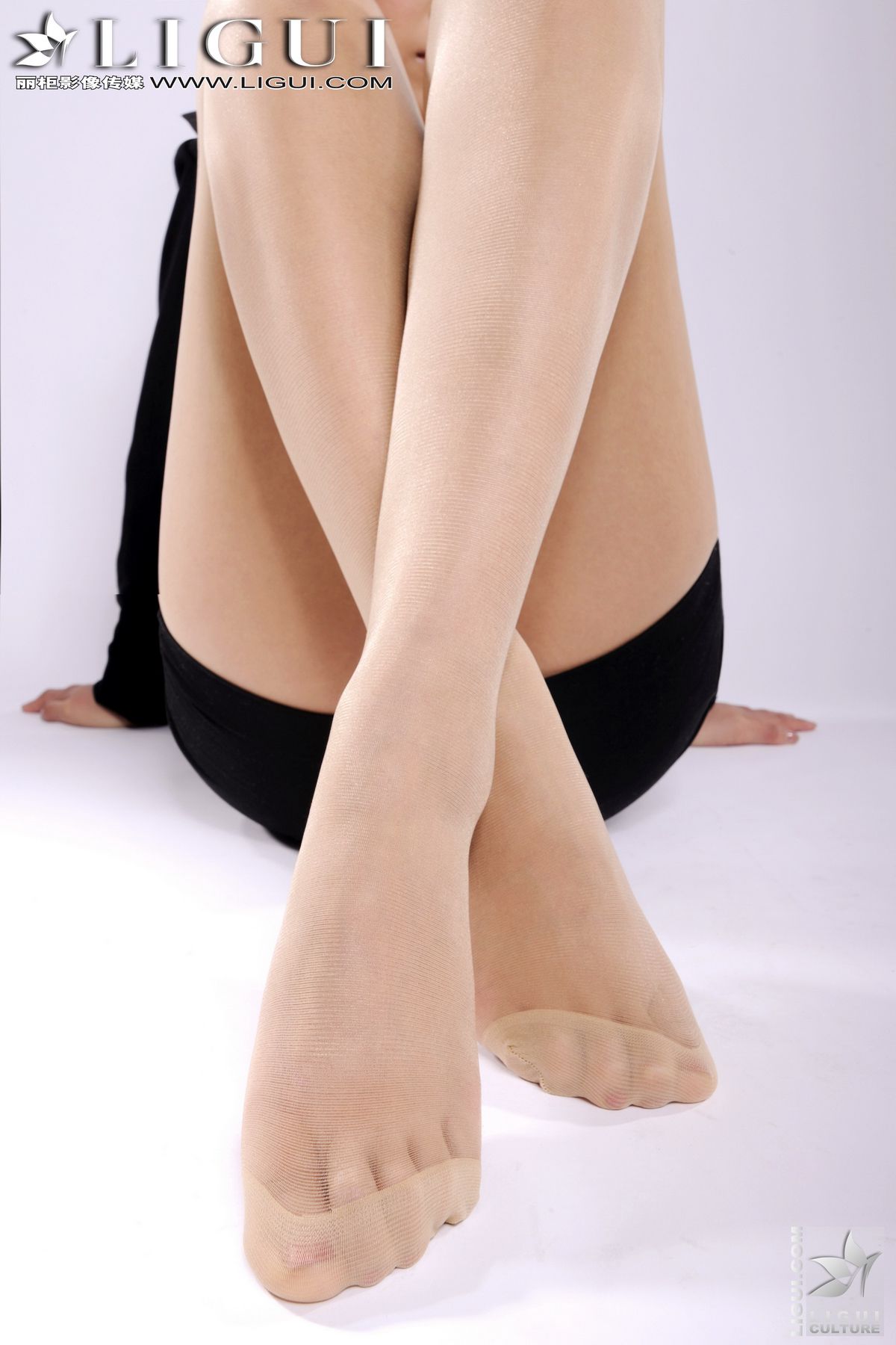 Model 美美《肉丝OL高跟女郎》  美腿玉足写真图片-图49