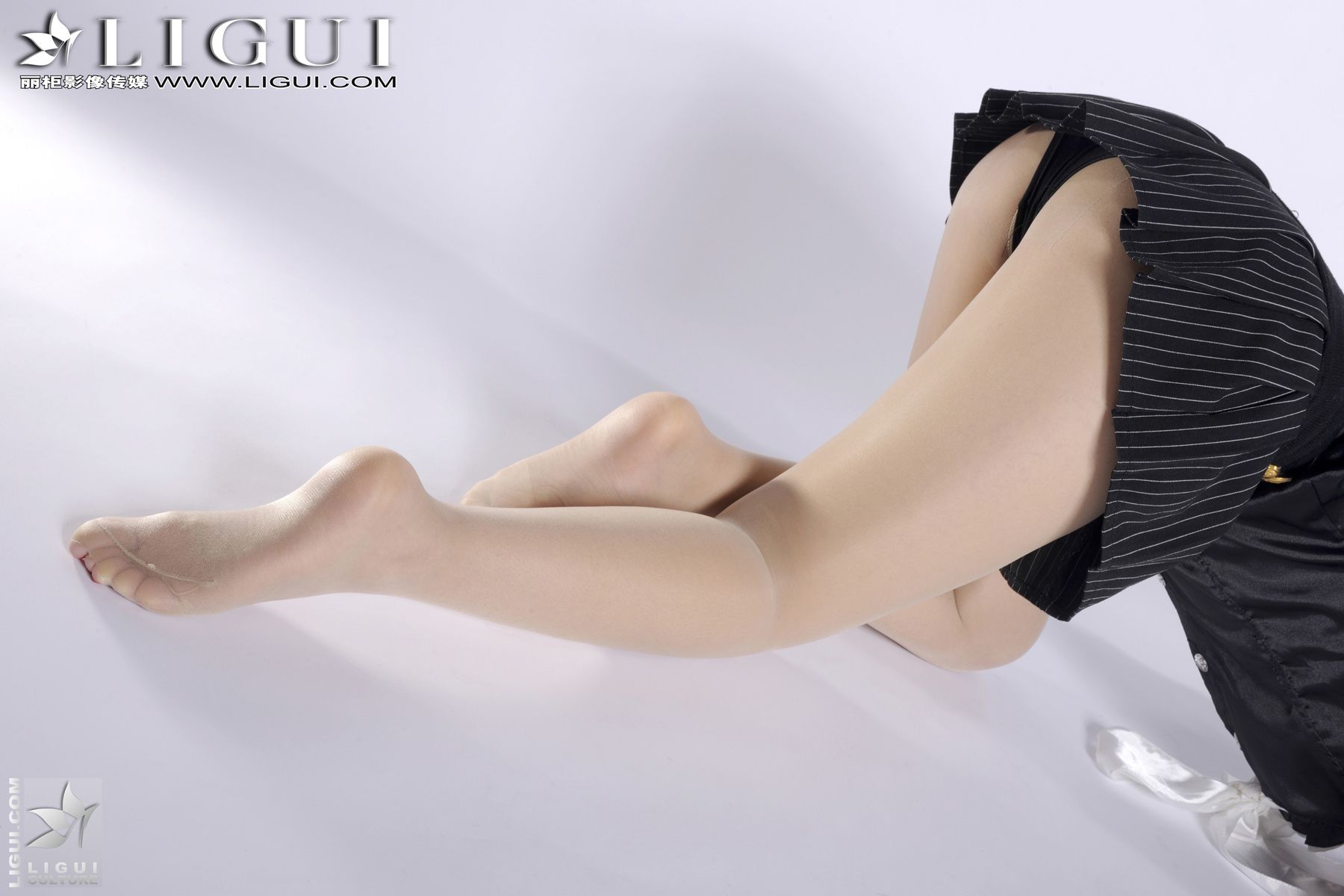 Model 小可《肉丝袜美足》  美腿玉足写真图片-图12