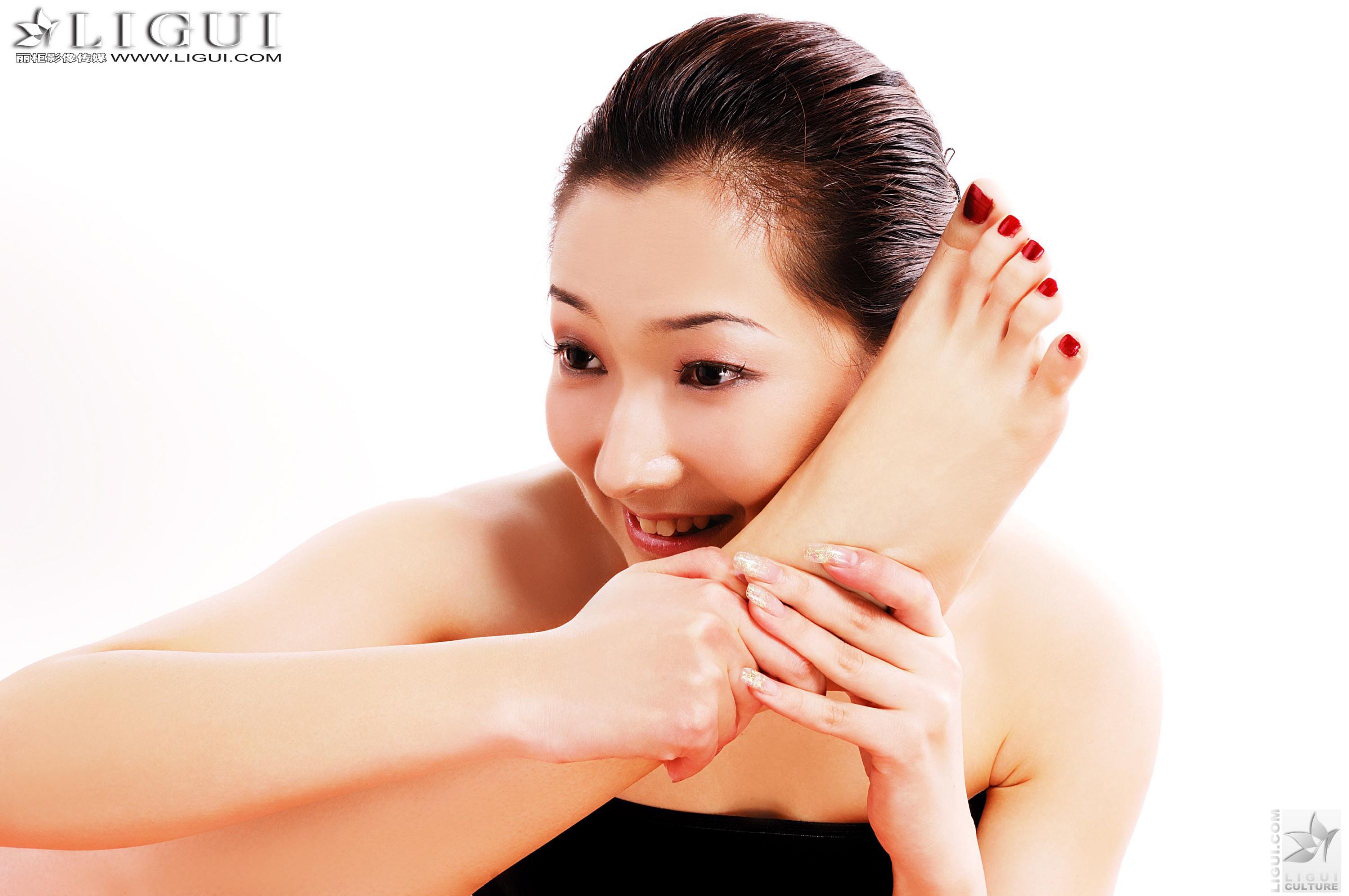 Model Kelly《瑜伽美女》  美腿丝足写真图片-图23