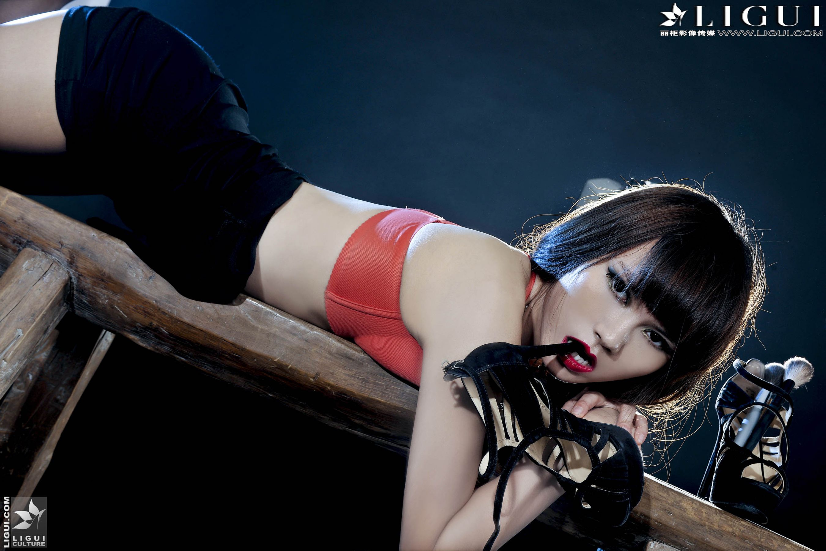 Model 晴晴《极品高跟女郎丝足魅惑》上下全集  美腿玉足写真图片-图62