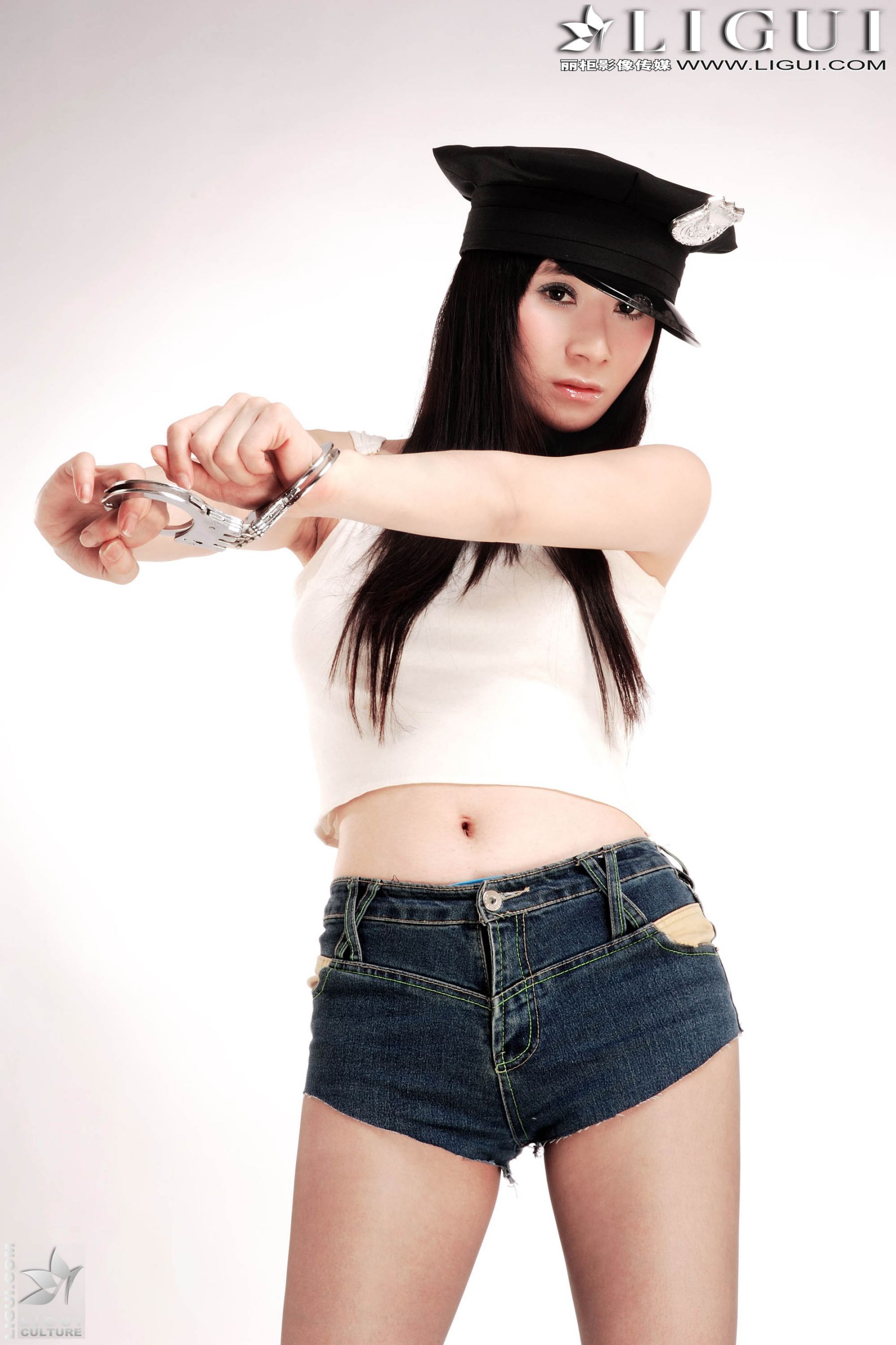 Model 金欣 丝足美腿写真图片-图1