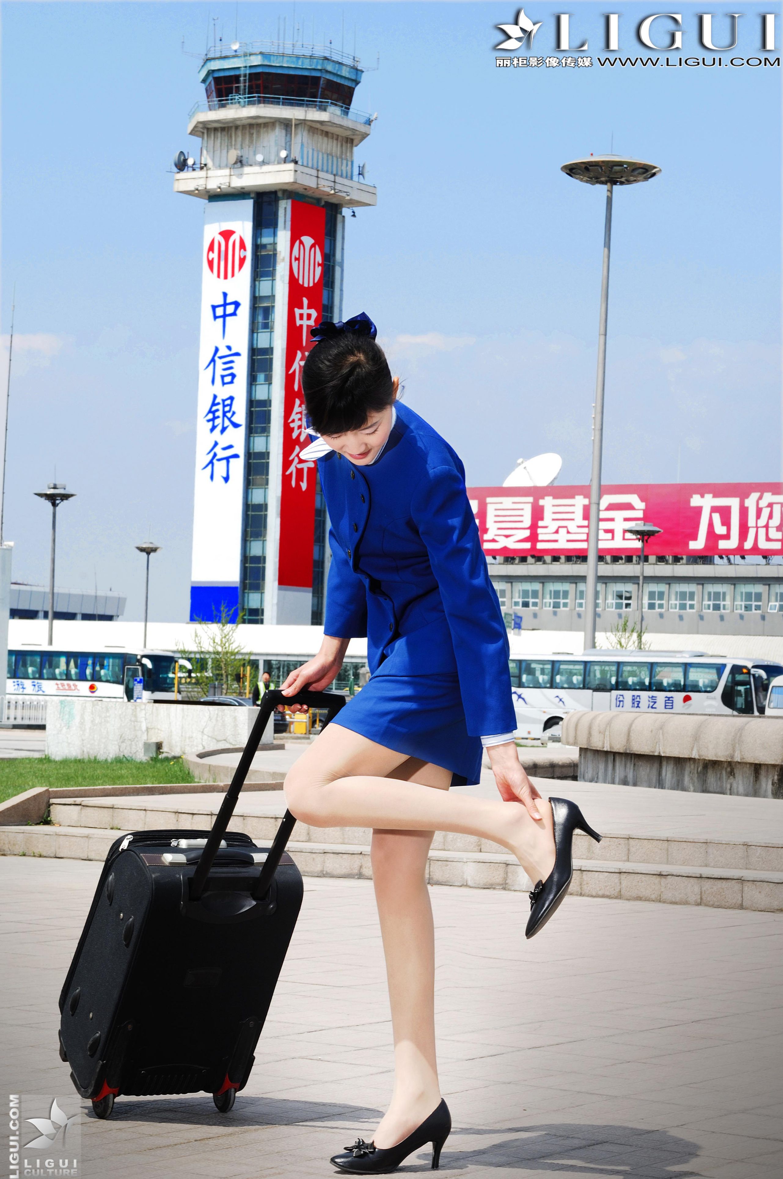 Model 婷婷《空姐系列》  美腿丝足写真图片-图24