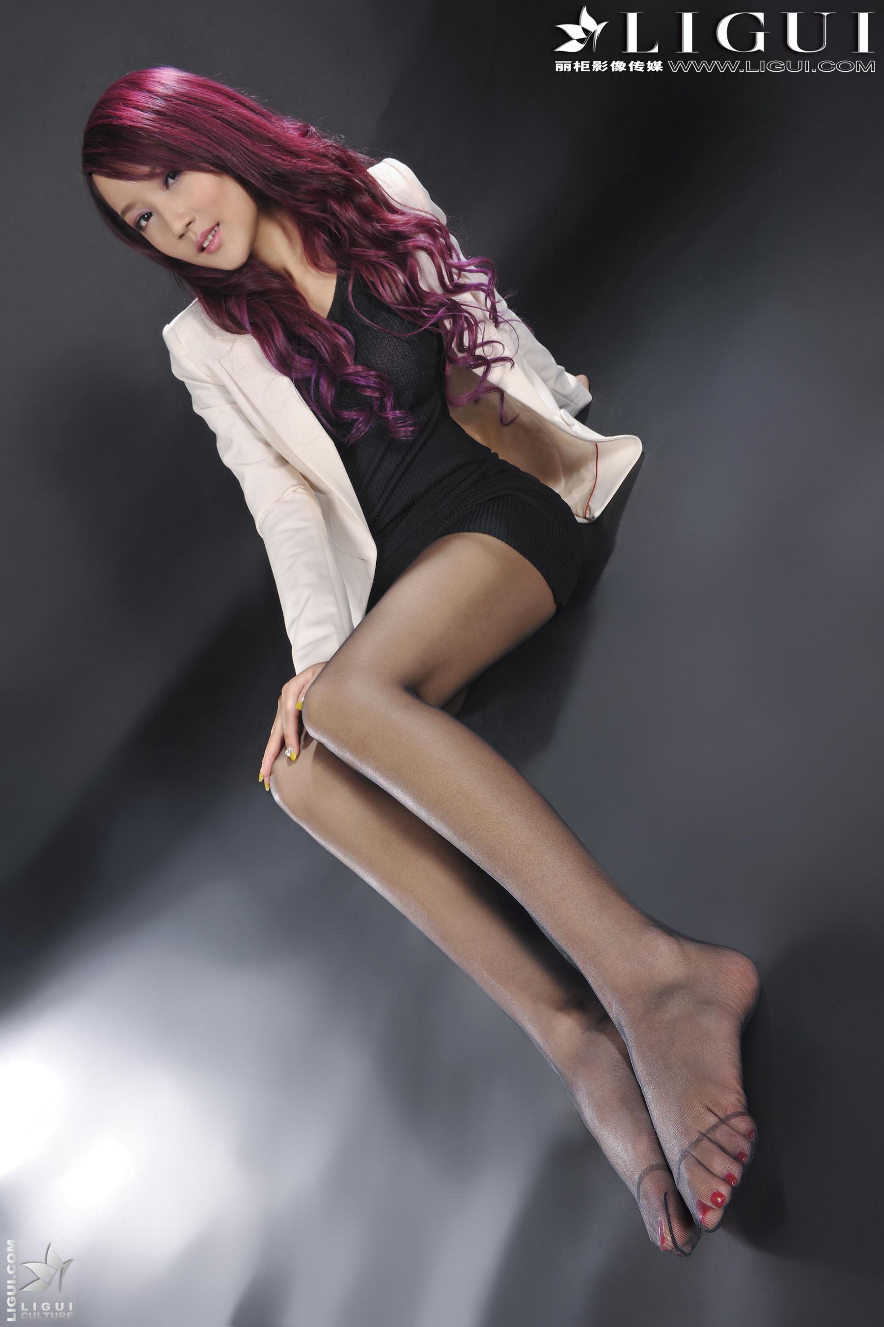 Model 司琪《蓝高跟黑丝美足》上下全集  美腿丝足写真图片-图48