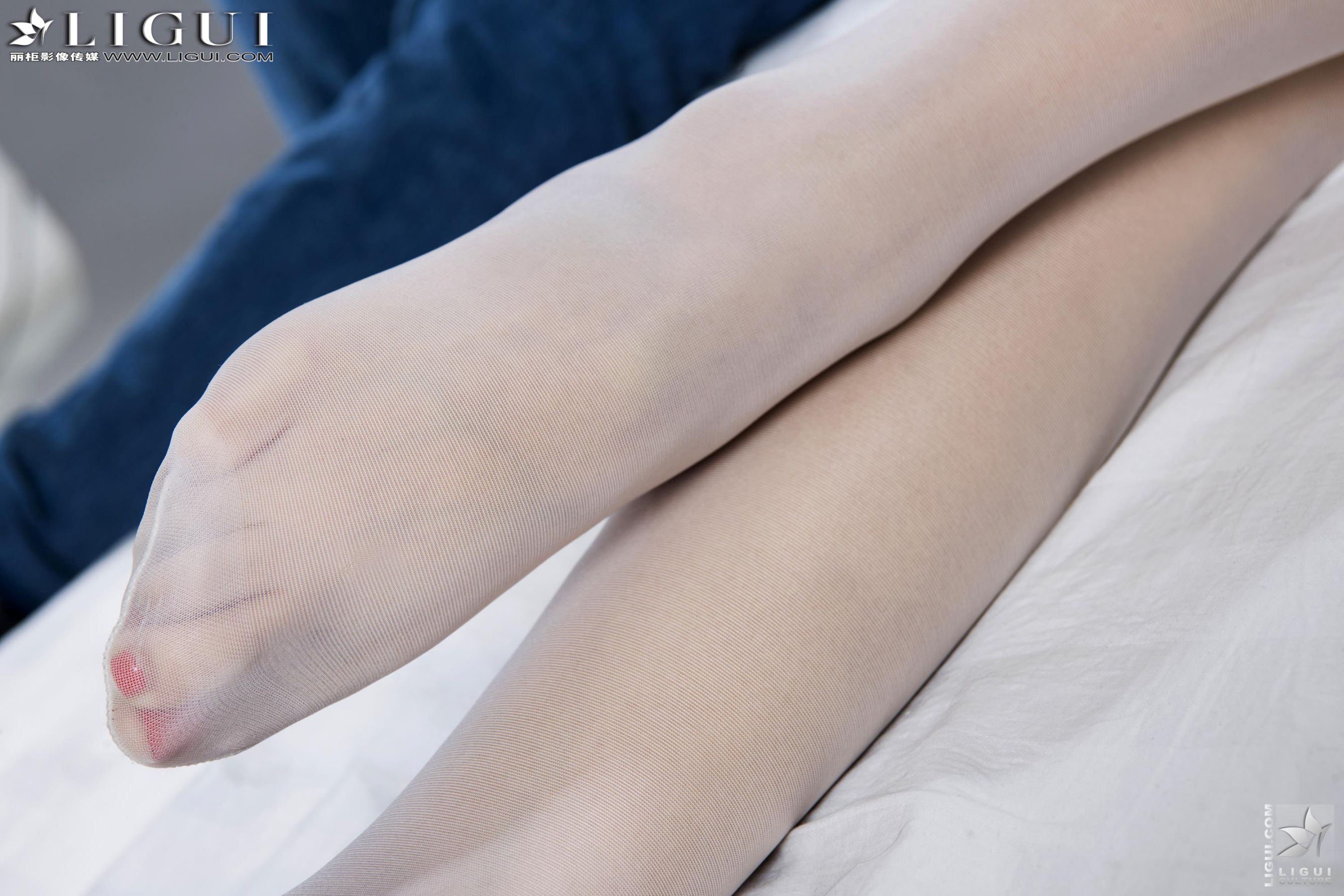 Model 司琪《白丝护士》美腿丝足写真图片-图46