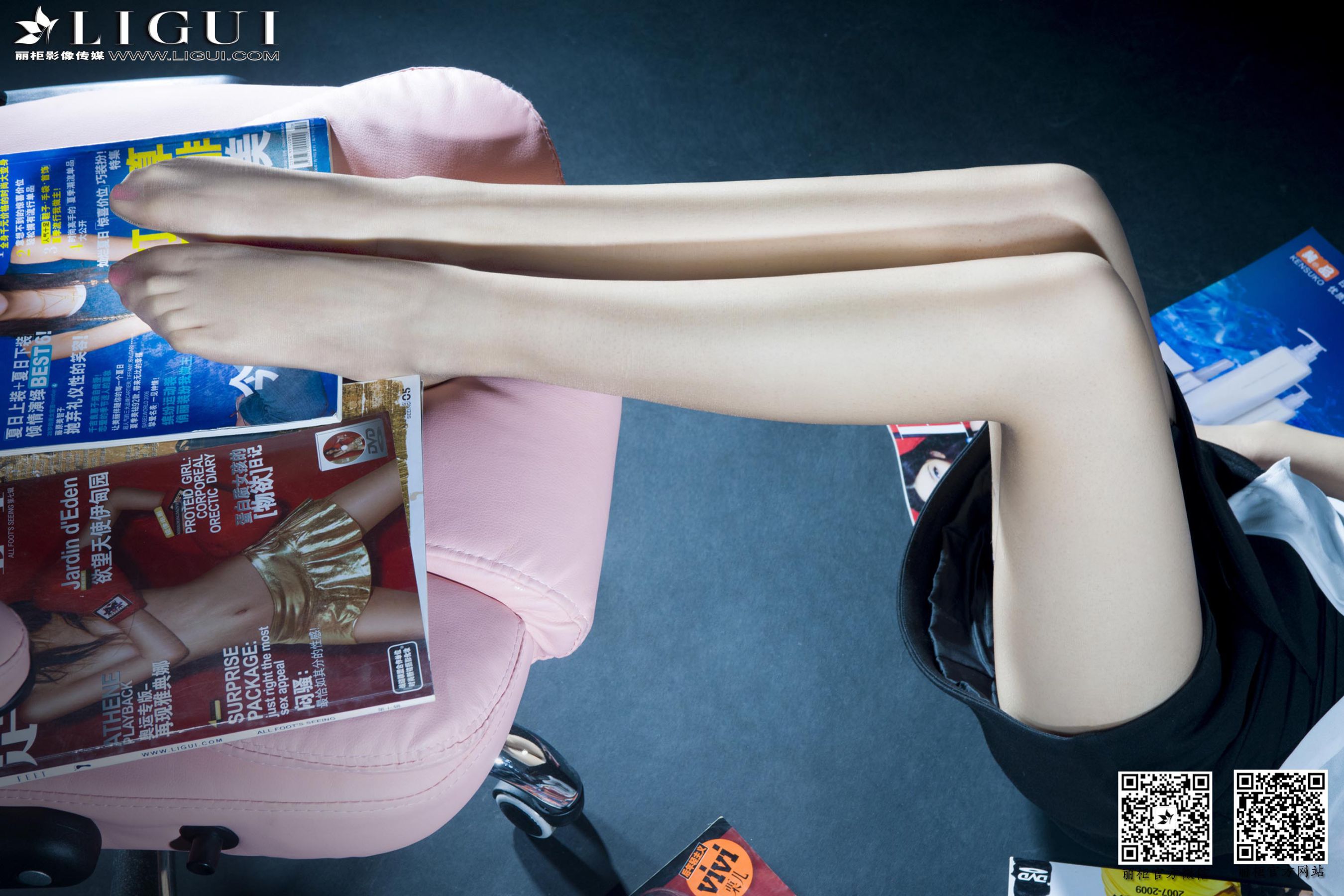 Model 美辰《时尚女郎红高跟丝足》上下全集  美腿玉足写真图片-图55