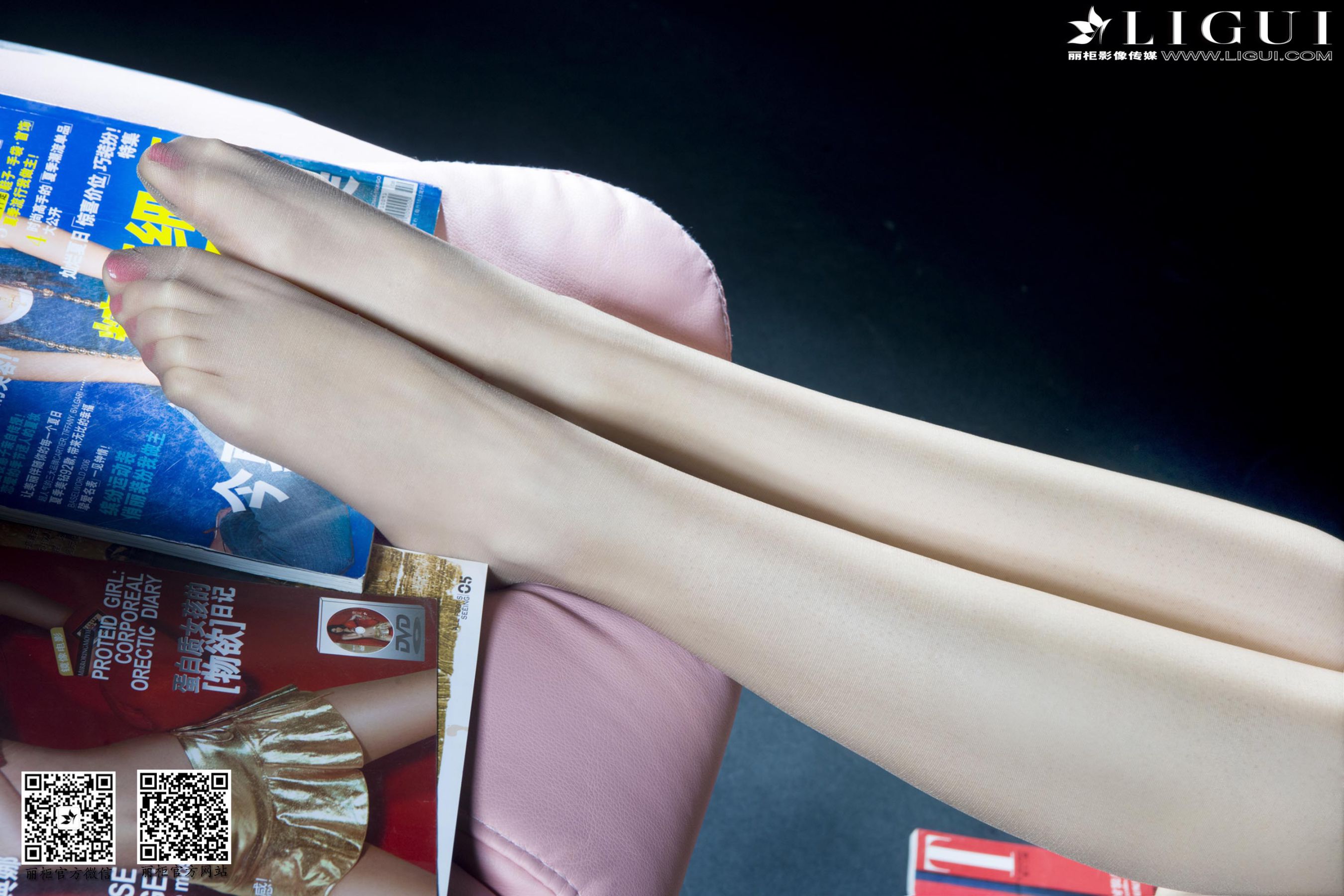 Model 美辰《时尚女郎红高跟丝足》上下全集  美腿玉足写真图片-图56