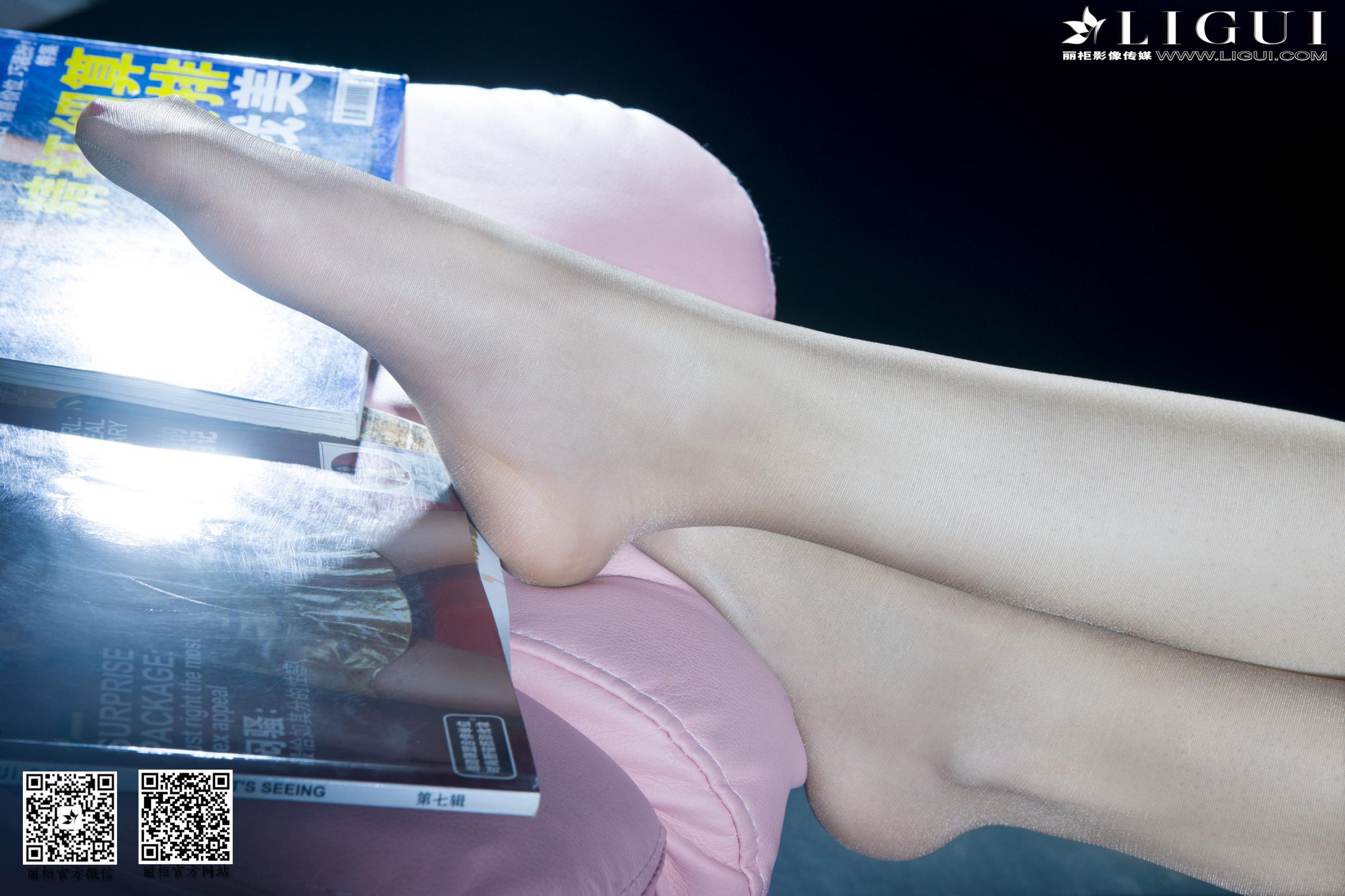 Model 美辰《时尚女郎红高跟丝足》上下全集  美腿玉足写真图片-图61
