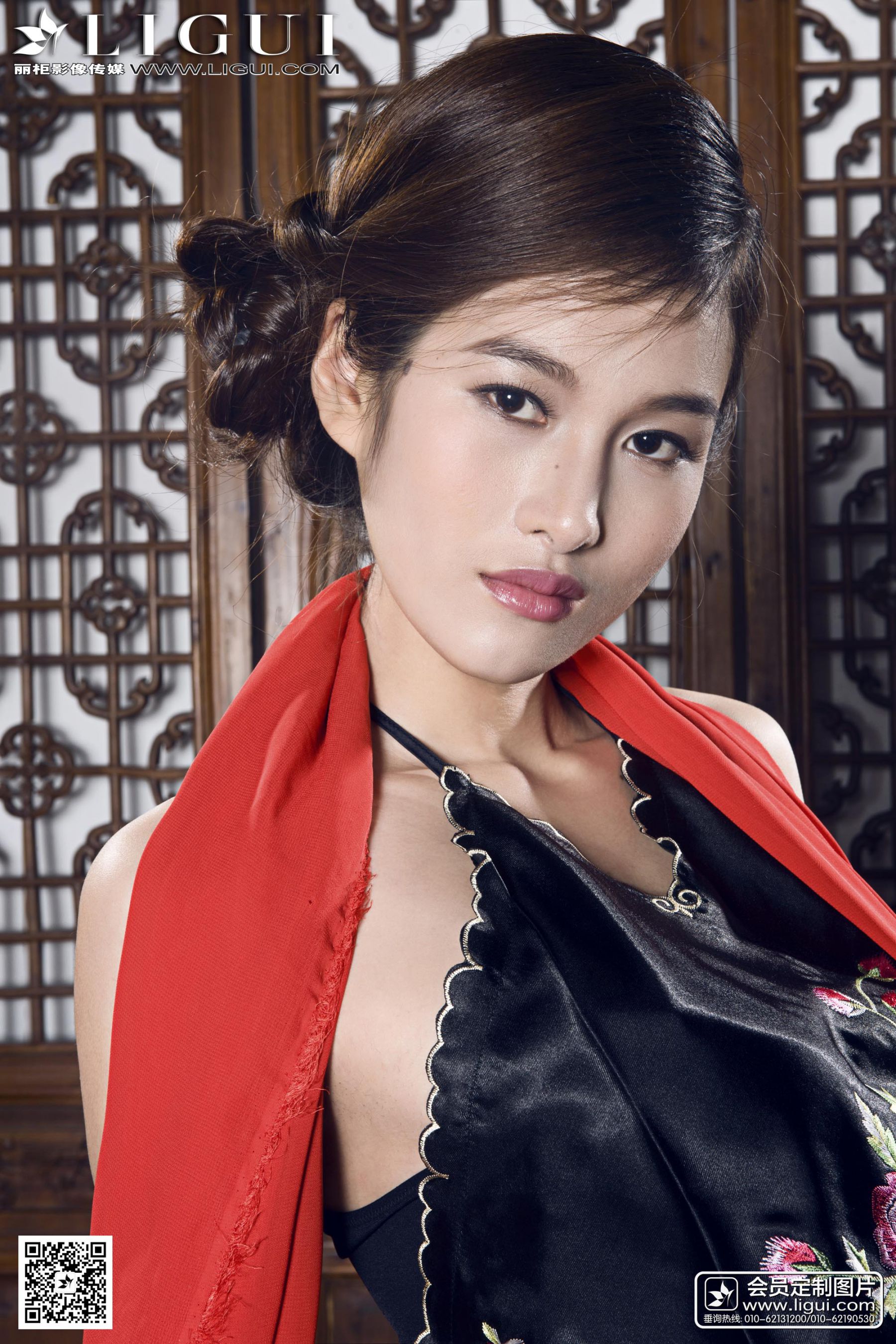 Model 潼潼《肚兜网袜捆绑绳艺》上下全集  美腿玉足写真图片-图3