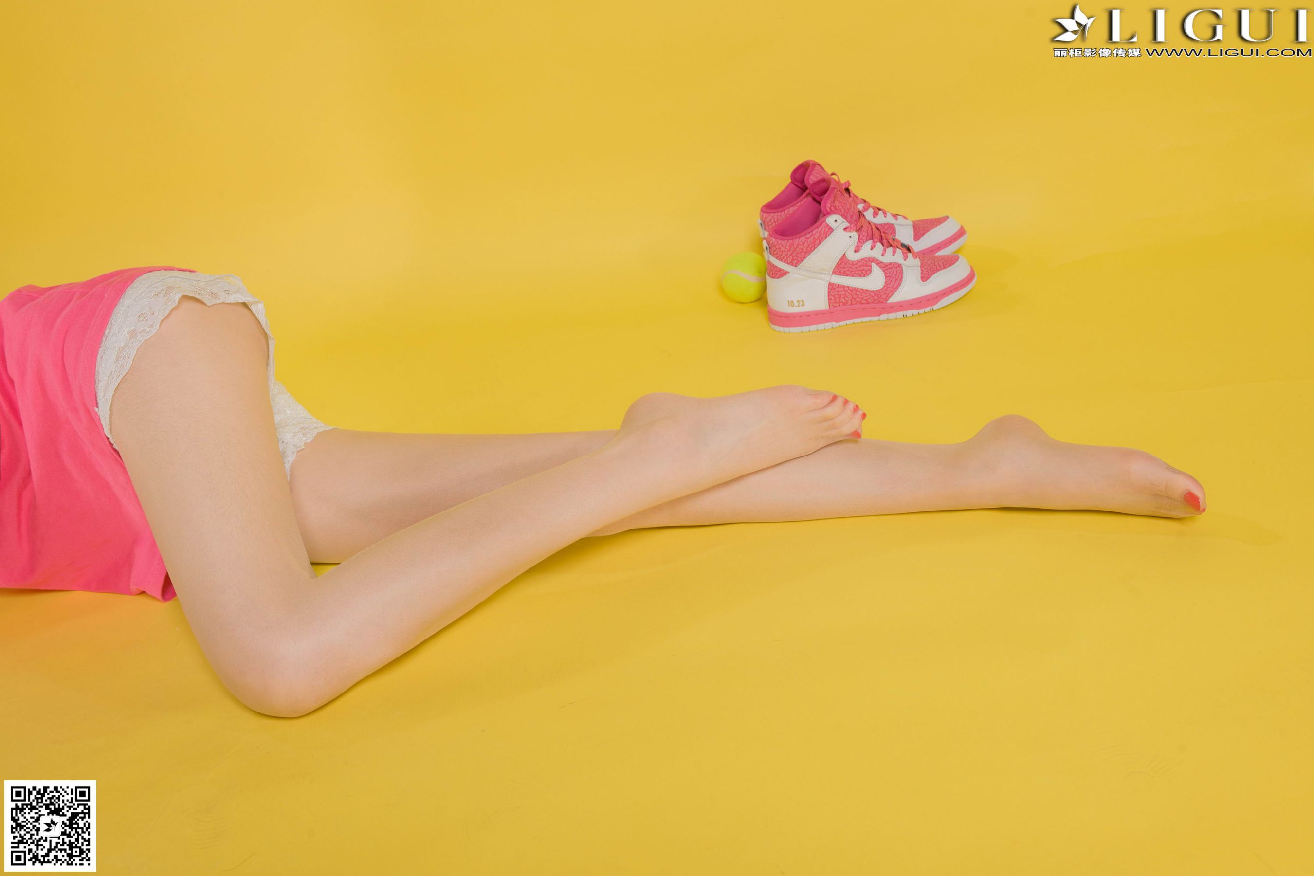 Model 允儿《篮球少女羽毛球运动系列》美腿玉足写真图片-图41