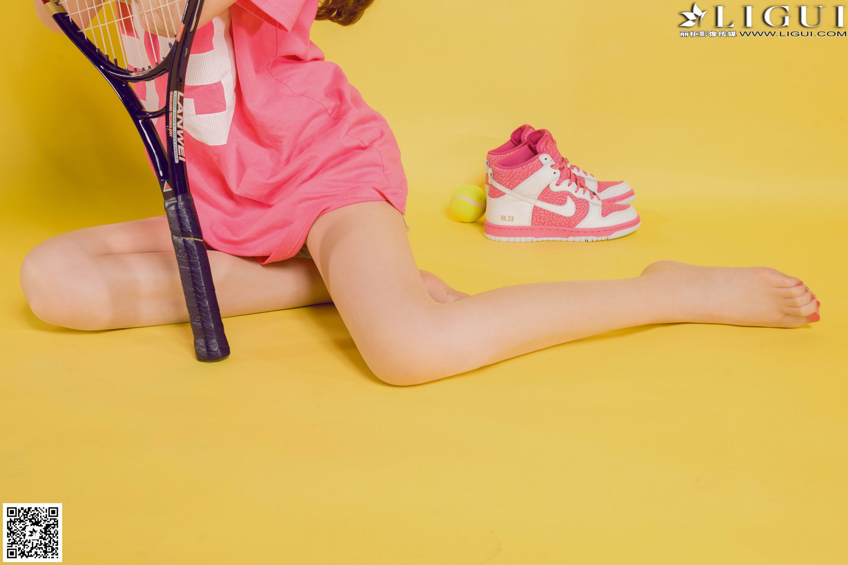 Model 允儿《篮球少女羽毛球运动系列》美腿玉足写真图片-图48